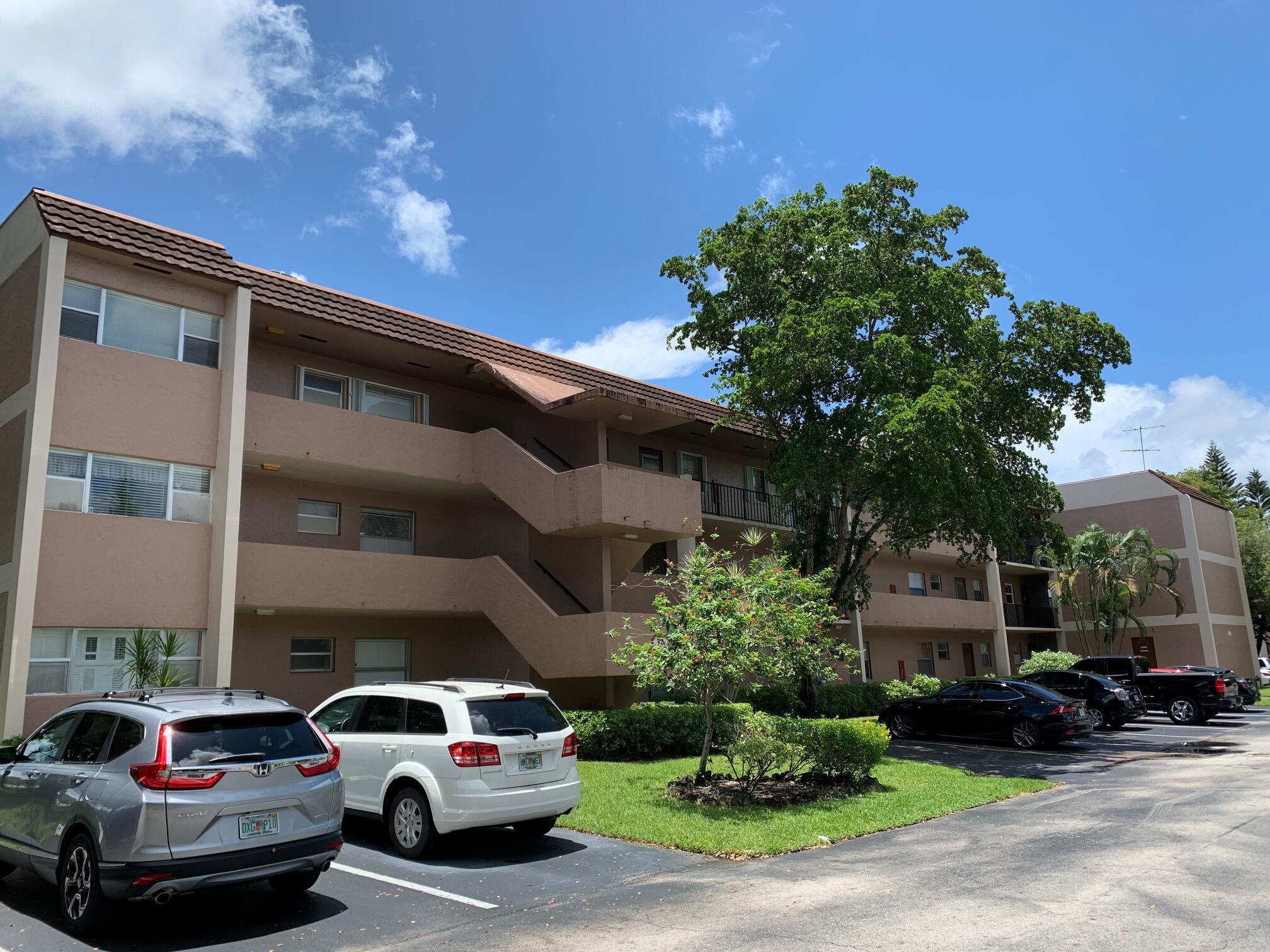 8350 Sands Point Boulevard E202 Property Photo 1