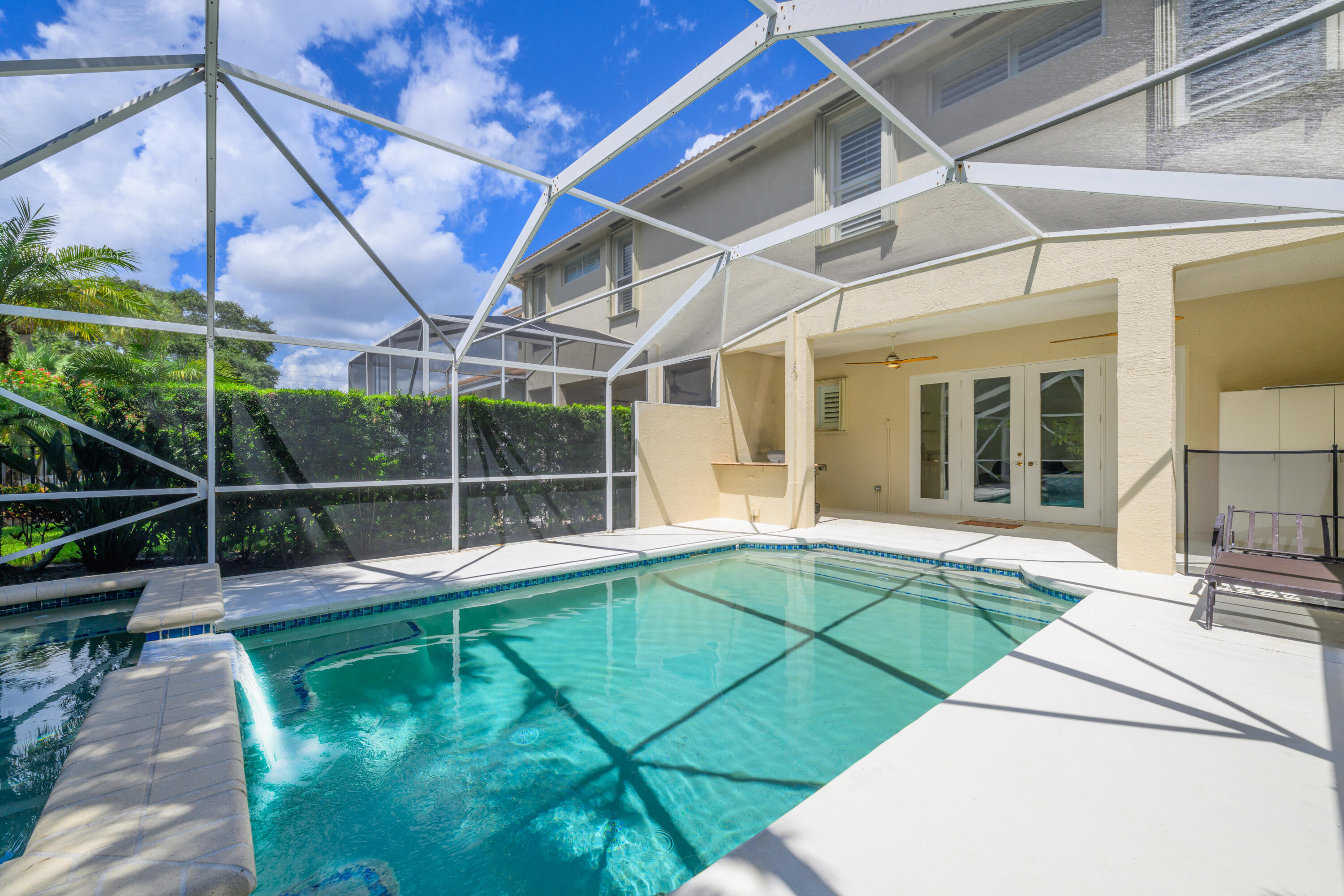 742 Cable Beach Lane Property Photo 14