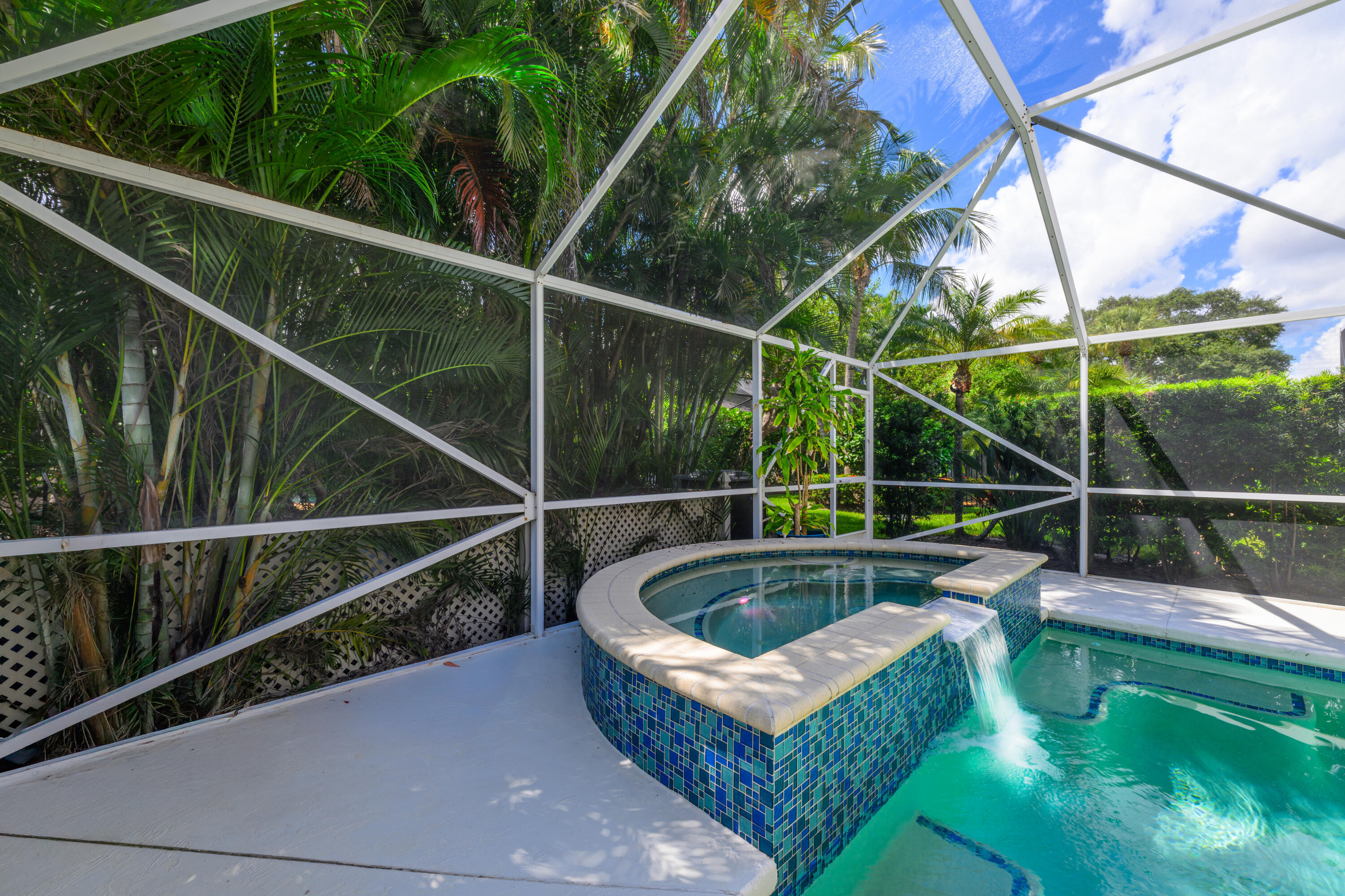 742 Cable Beach Lane Property Photo 17