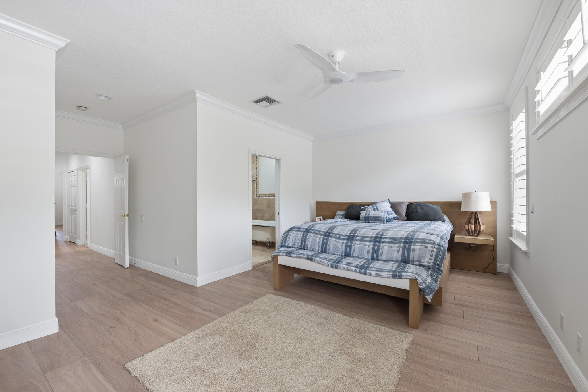 742 Cable Beach Lane Property Photo 18