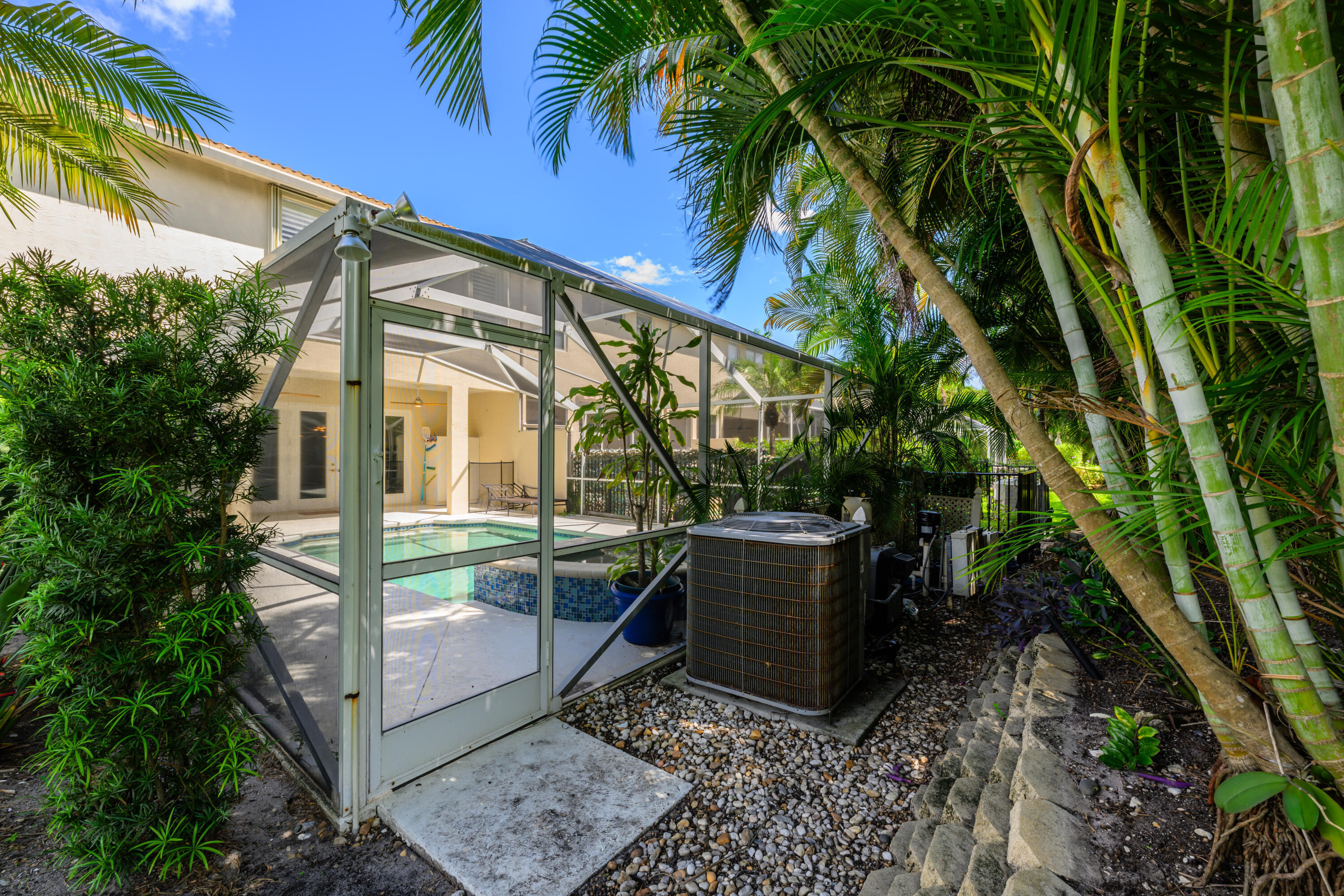 742 Cable Beach Lane Property Photo 37