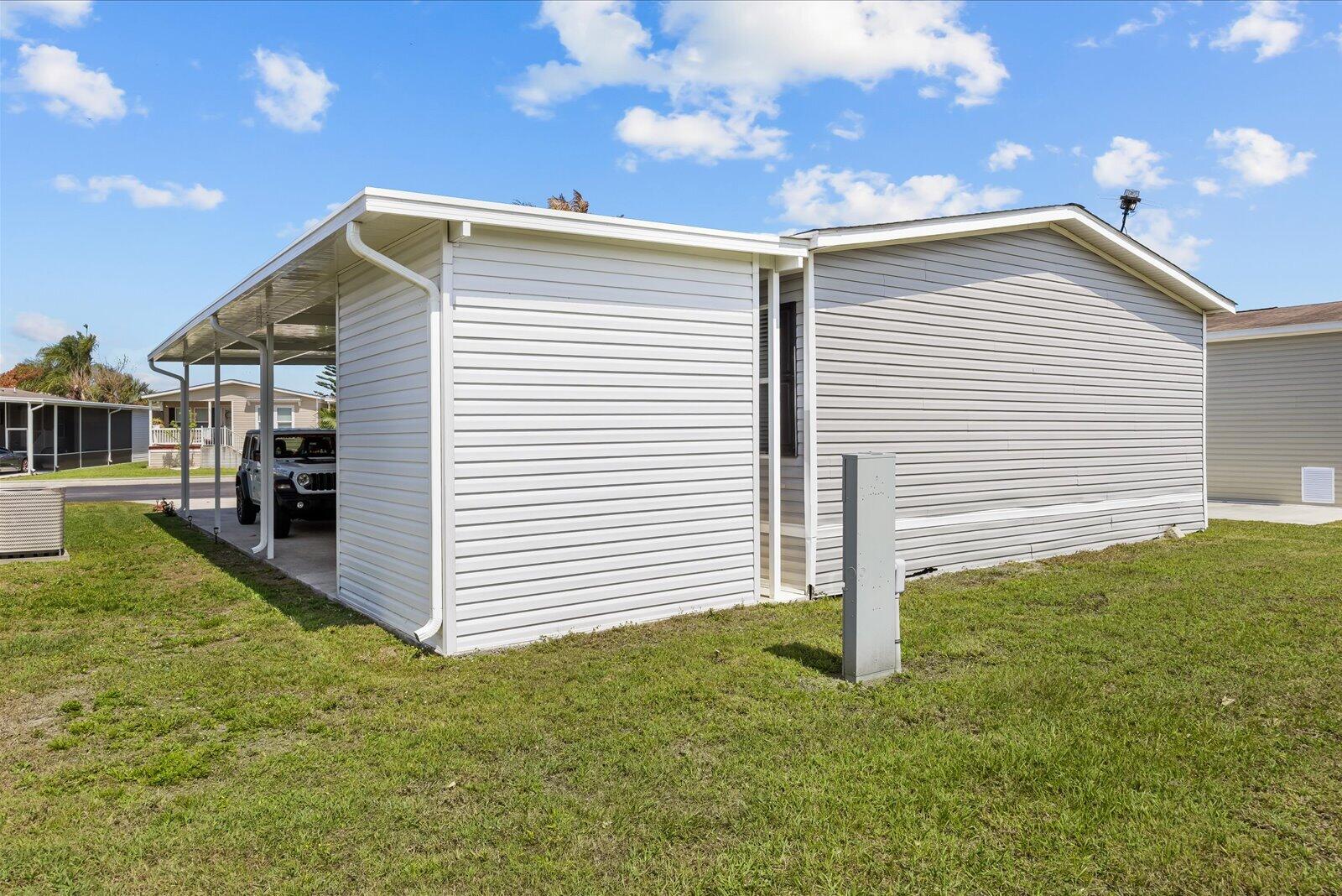 82 Sandhill Boulevard Property Photo 23