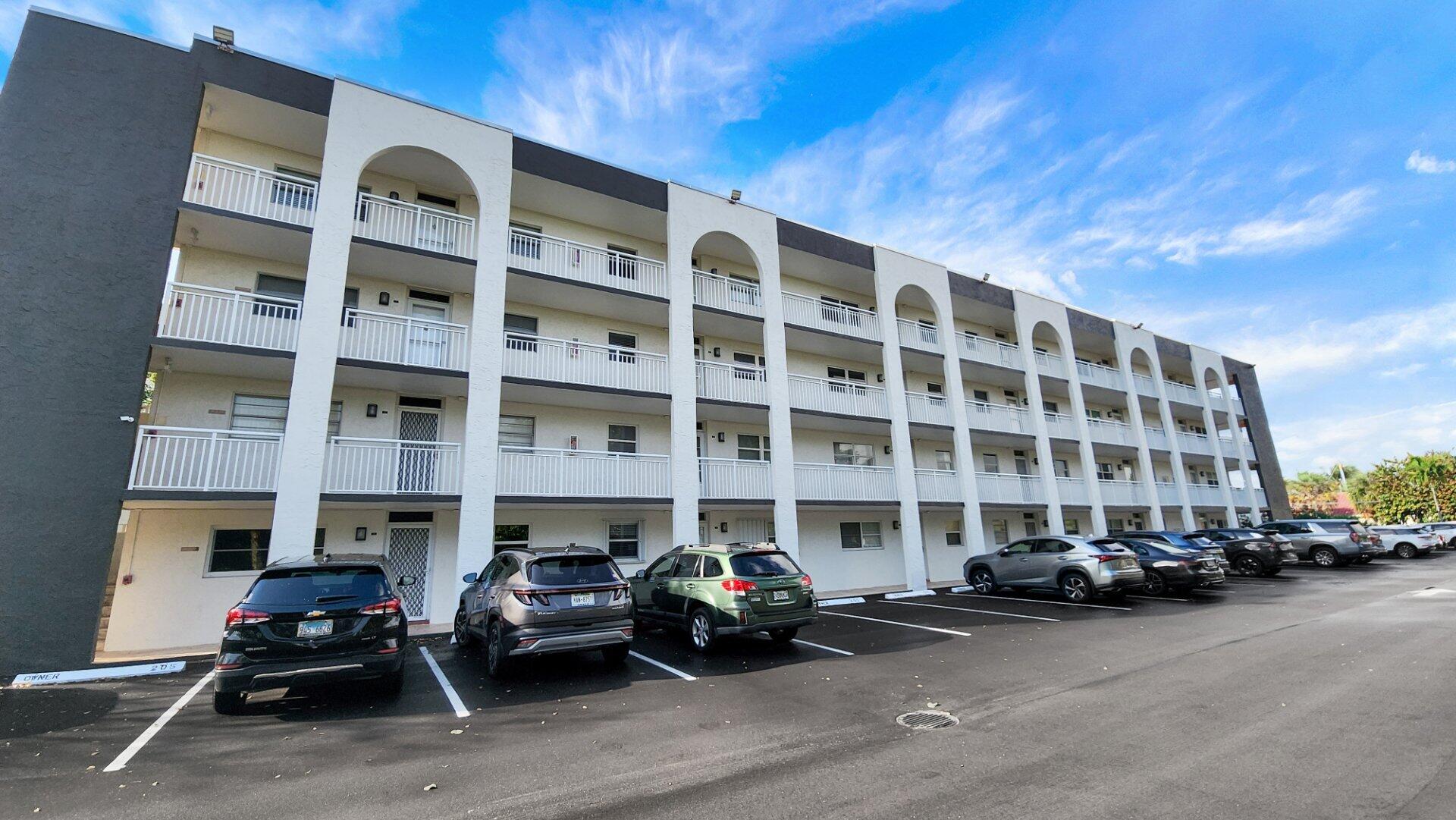 1541 S Ocean Boulevard 211 Property Photo 1