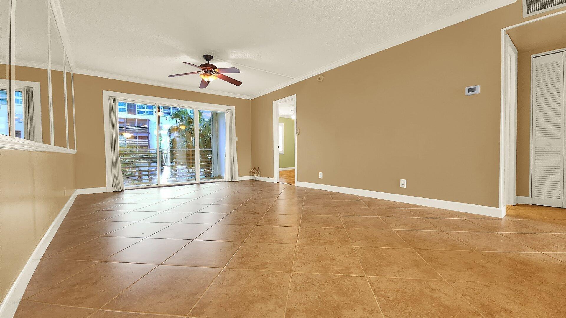 1541 S Ocean Boulevard 211 Property Photo 4