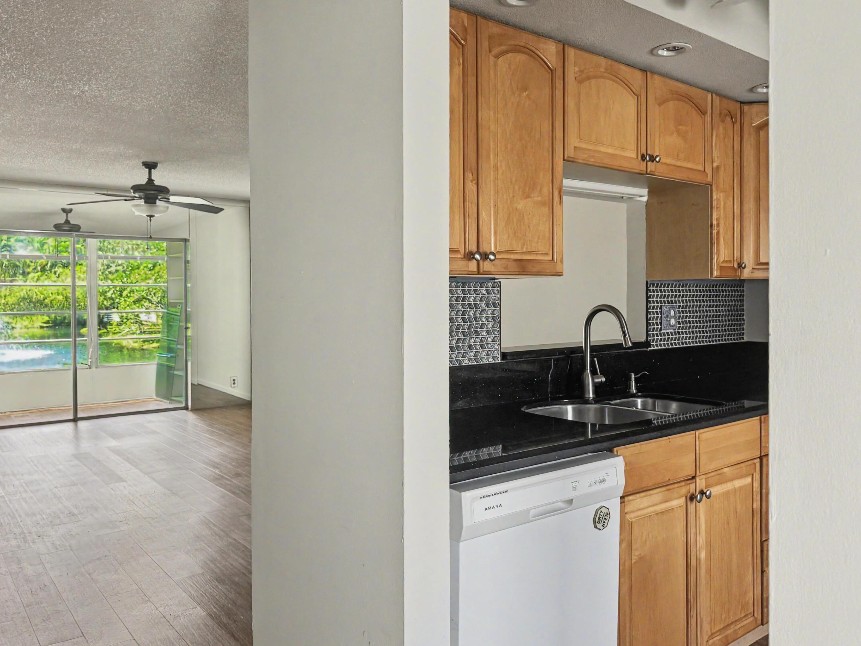 5171 W Oakland Park Boulevard 110 Property Photo 5