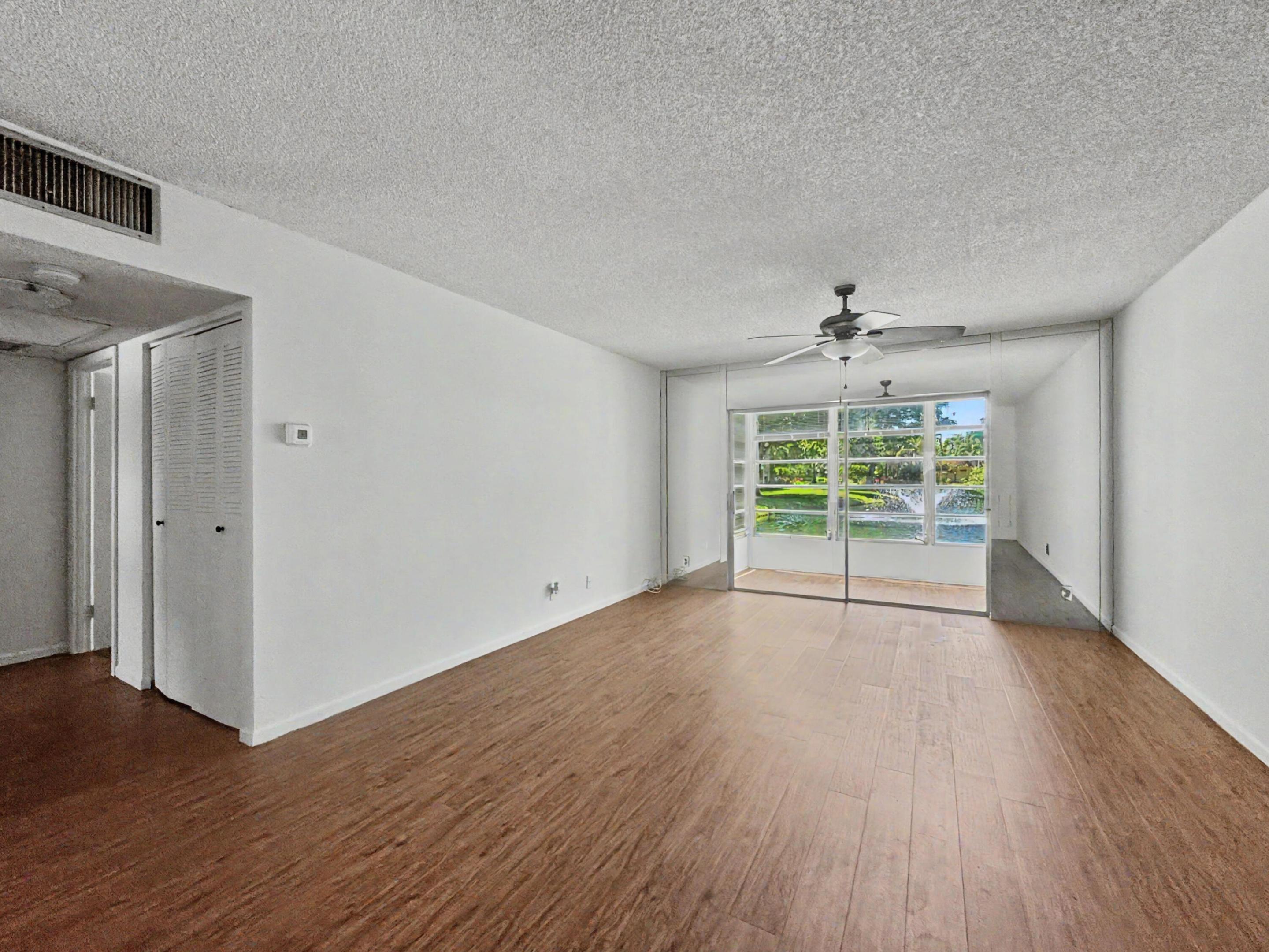 5171 W Oakland Park Boulevard 110 Property Photo 8