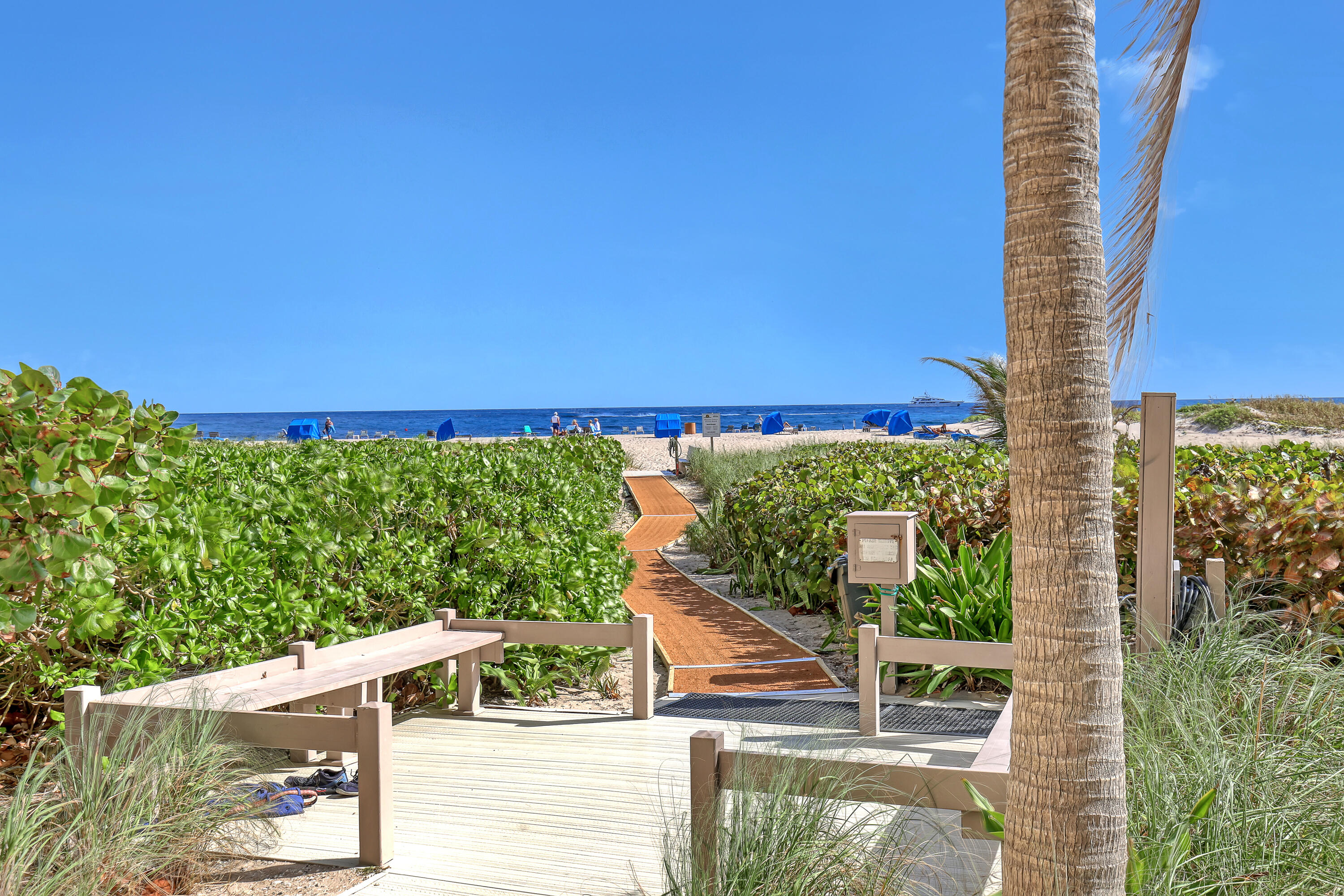 2800 N Ocean Drive A-3c Property Photo 25