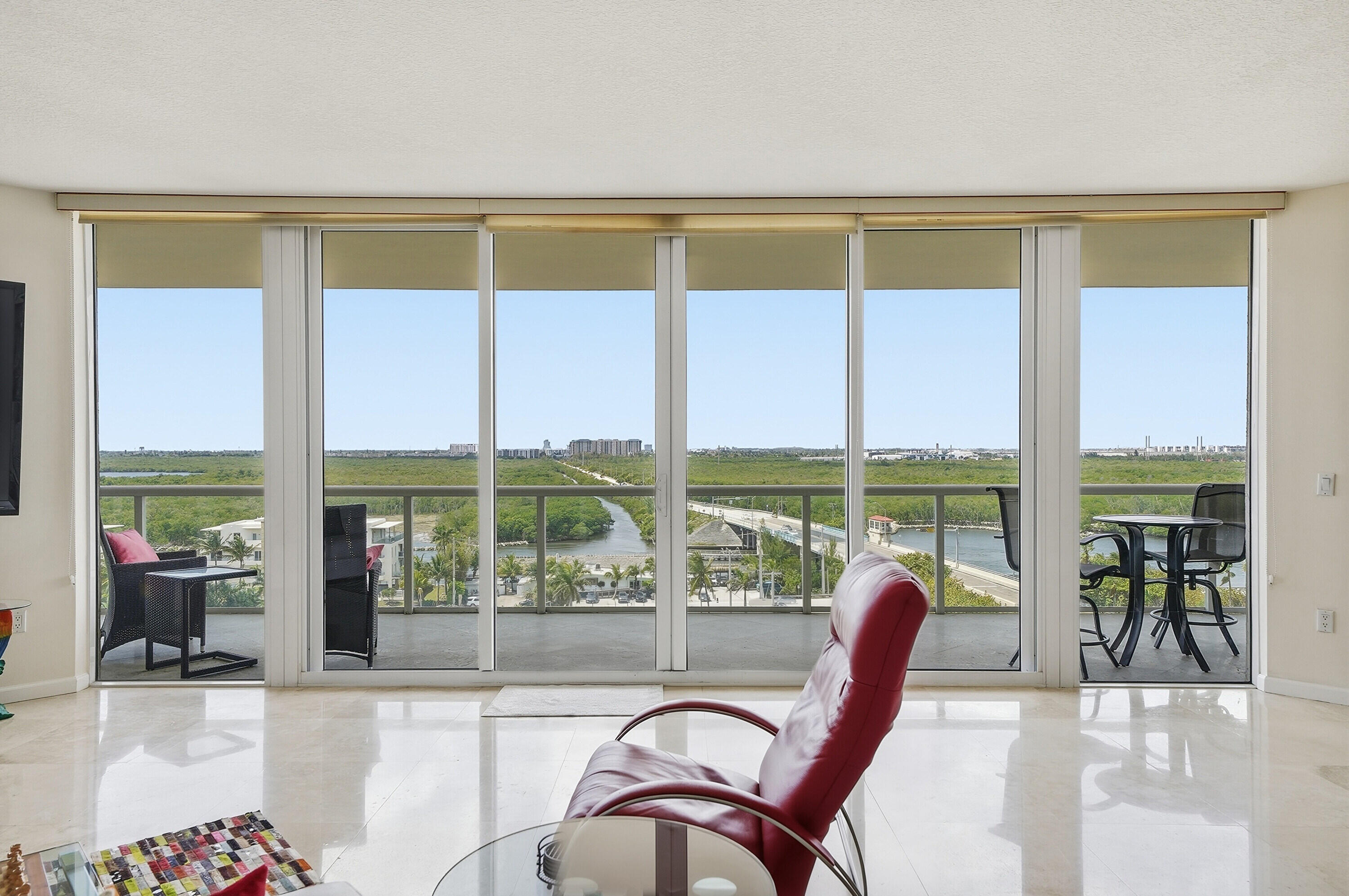 6051 N Ocean Drive 1003 Property Photo 1