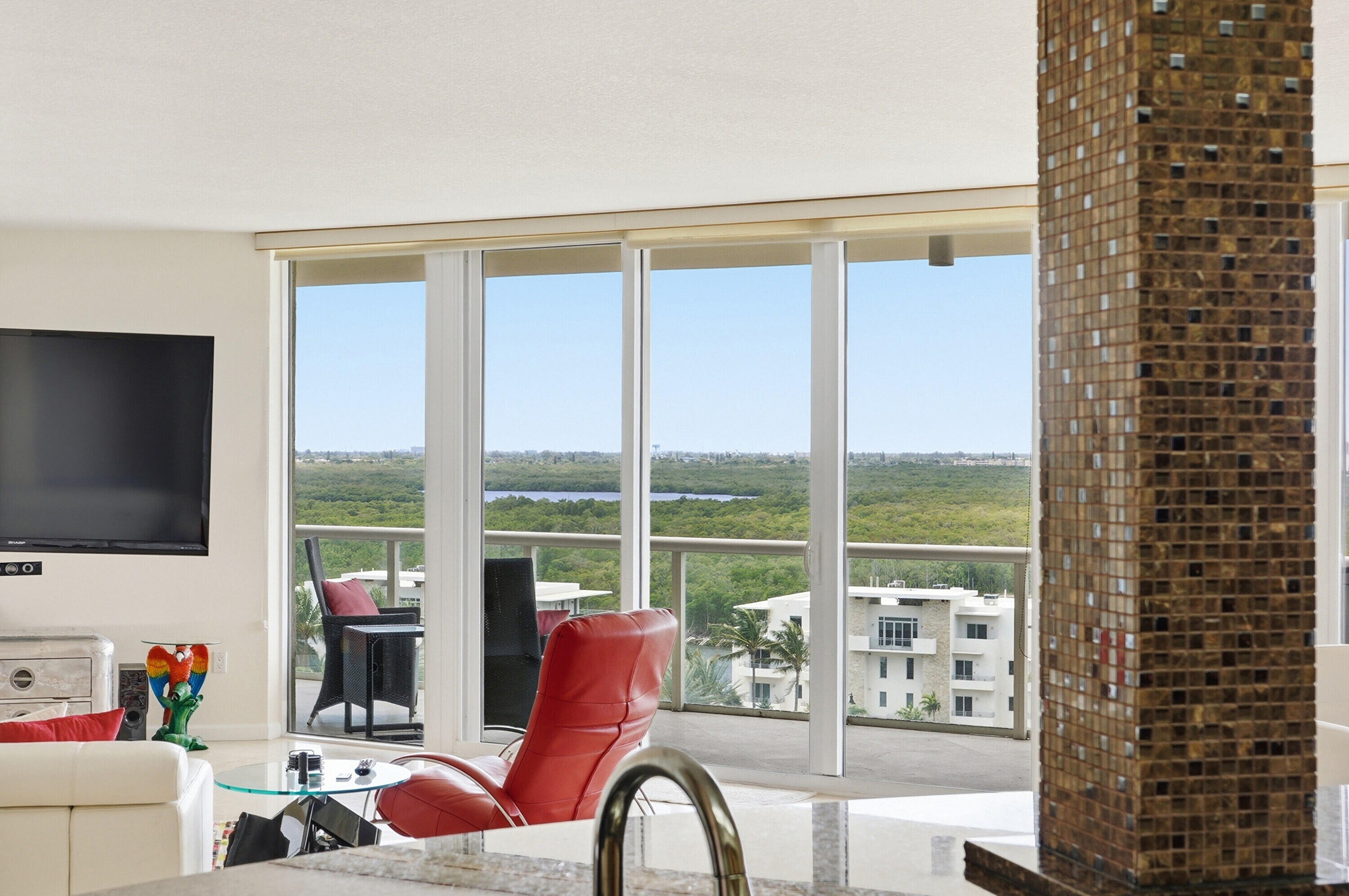 6051 N Ocean Drive 1003 Property Photo 11