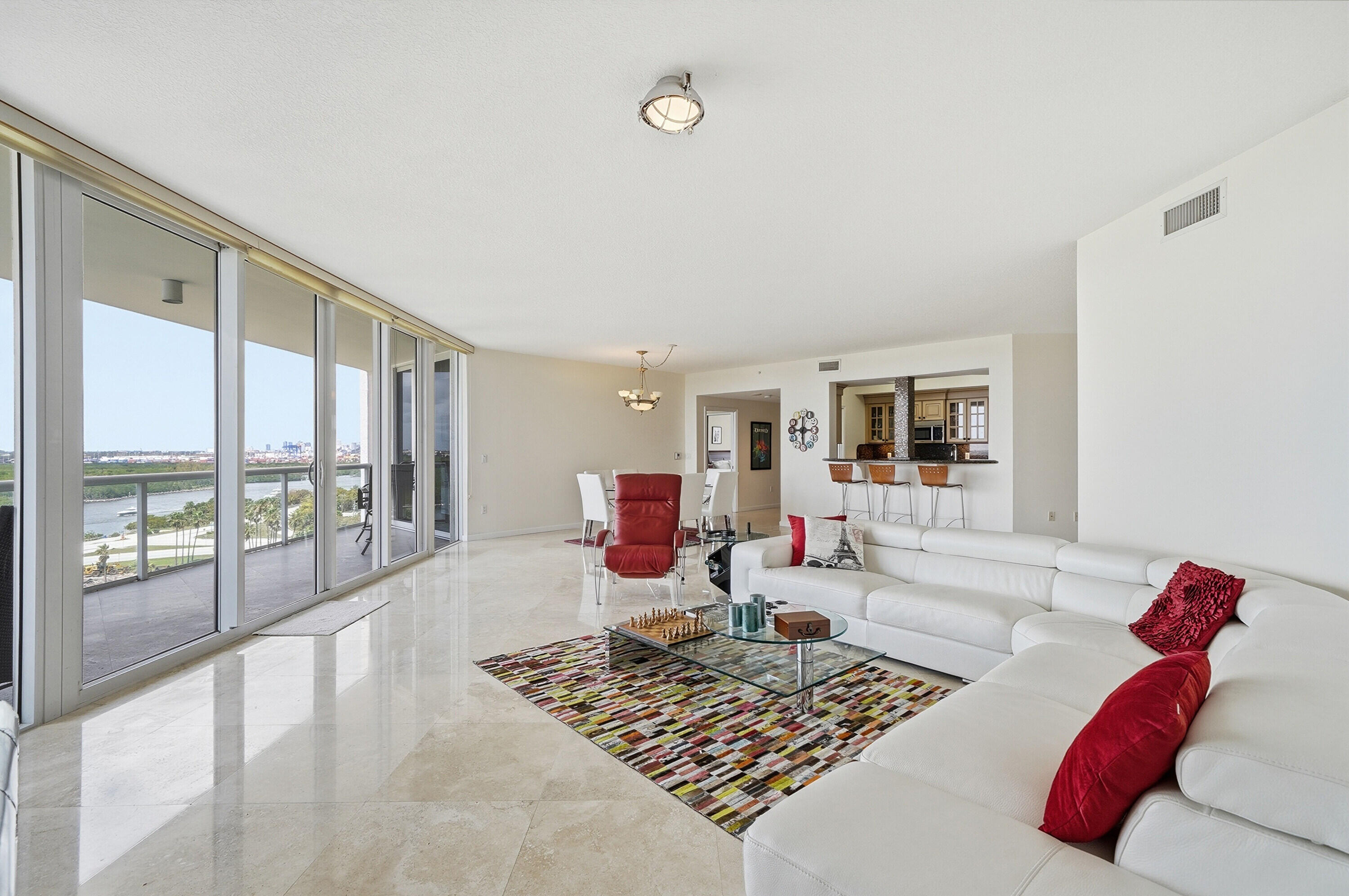 6051 N Ocean Drive 1003 Property Photo 13