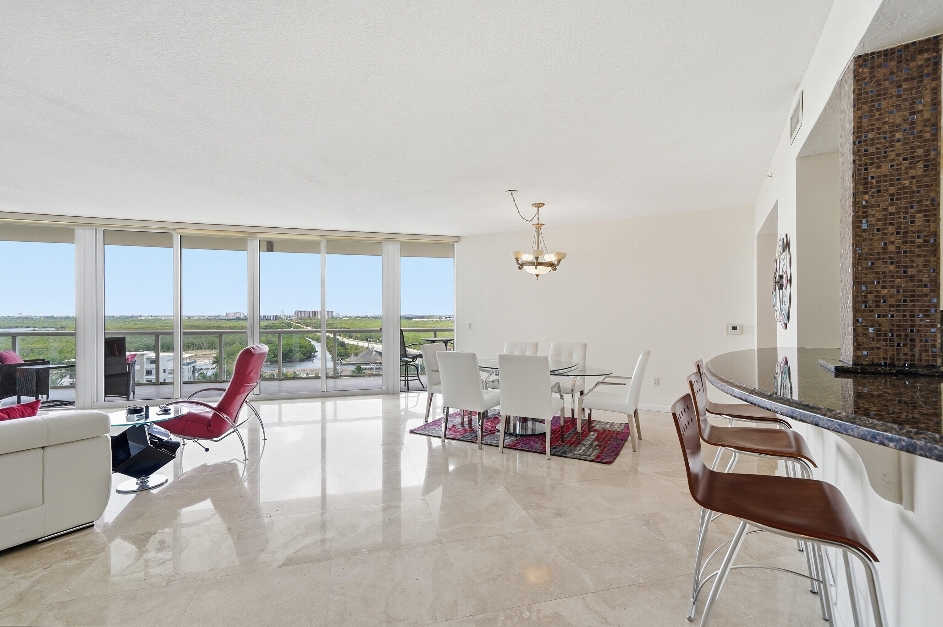 6051 N Ocean Drive 1003 Property Photo 14