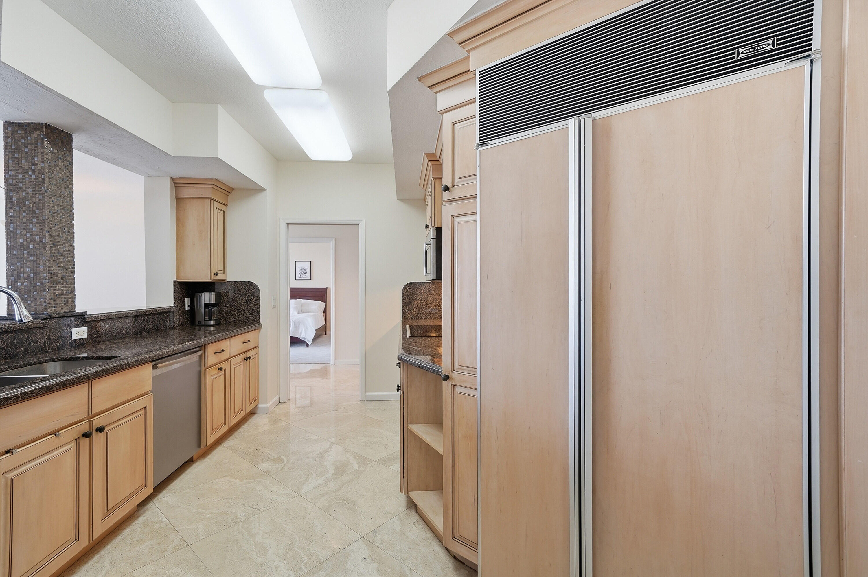 6051 N Ocean Drive 1003 Property Photo 23