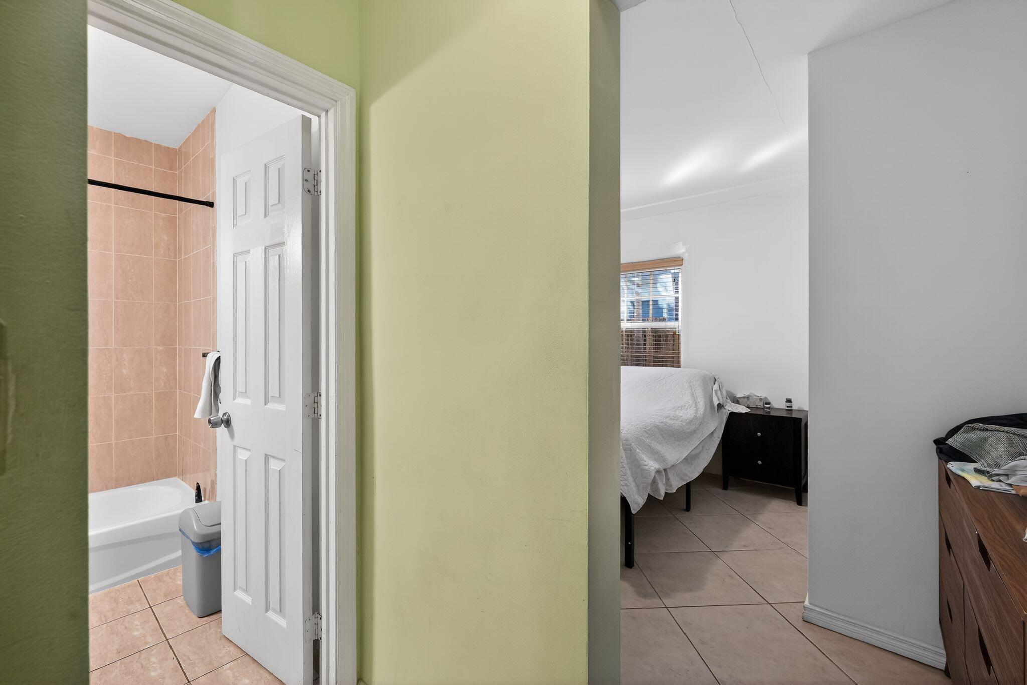 2131 Biarritz Drive Property Photo 22