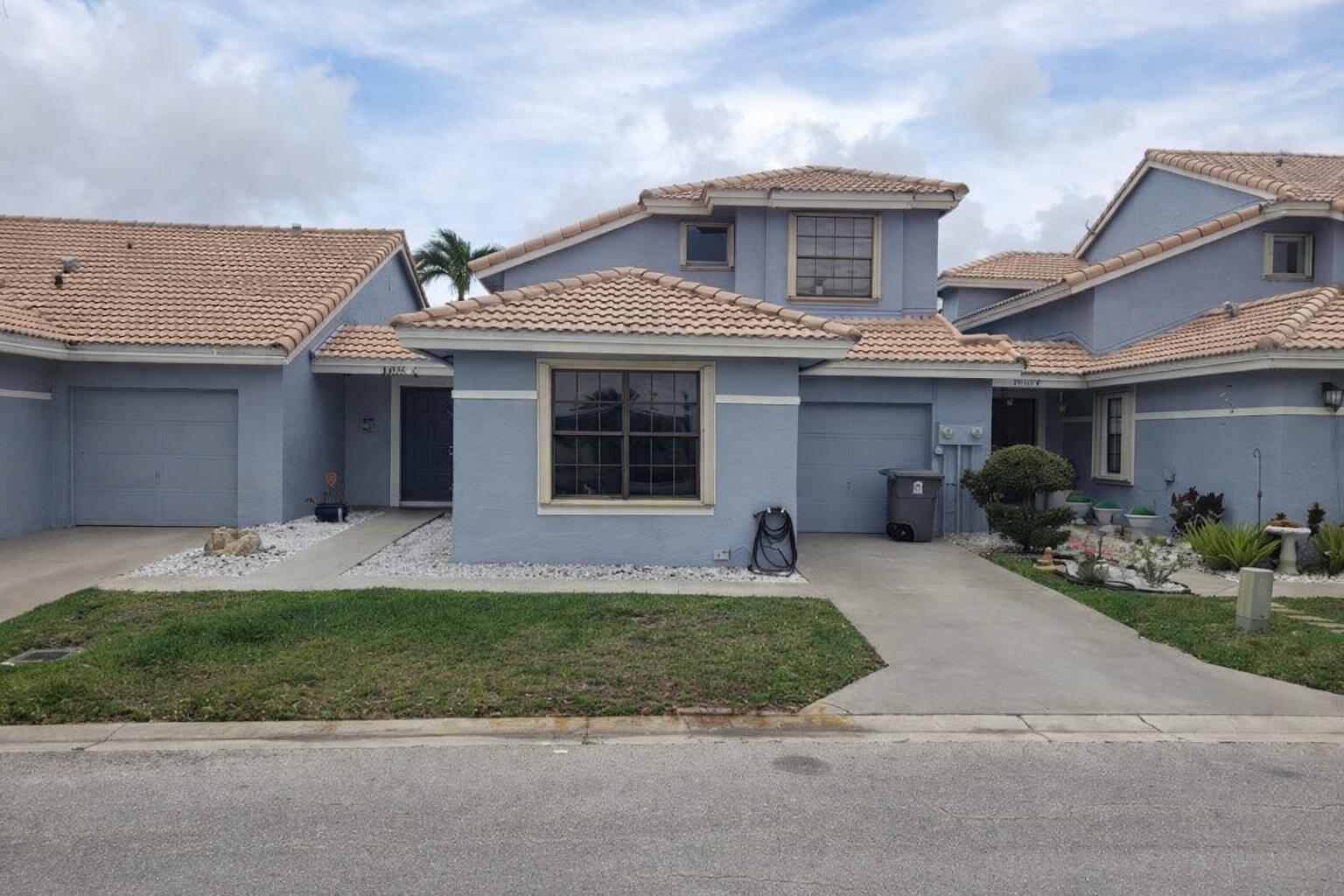 9856 Watermill Circle C Property Photo 1