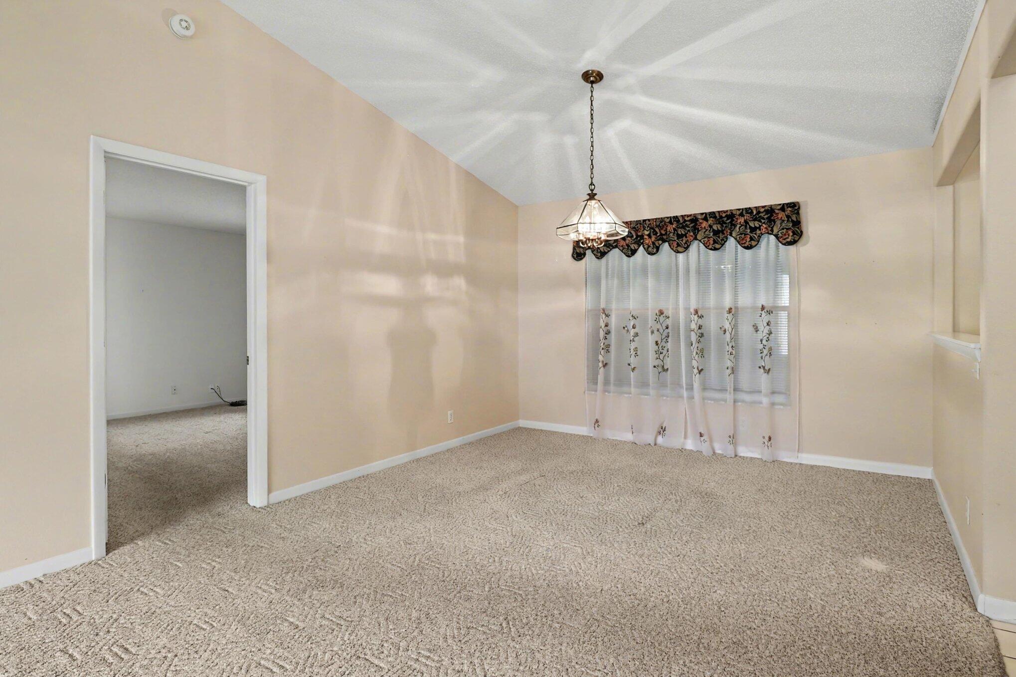 875 Gabriel Avenue Ne Property Photo 5