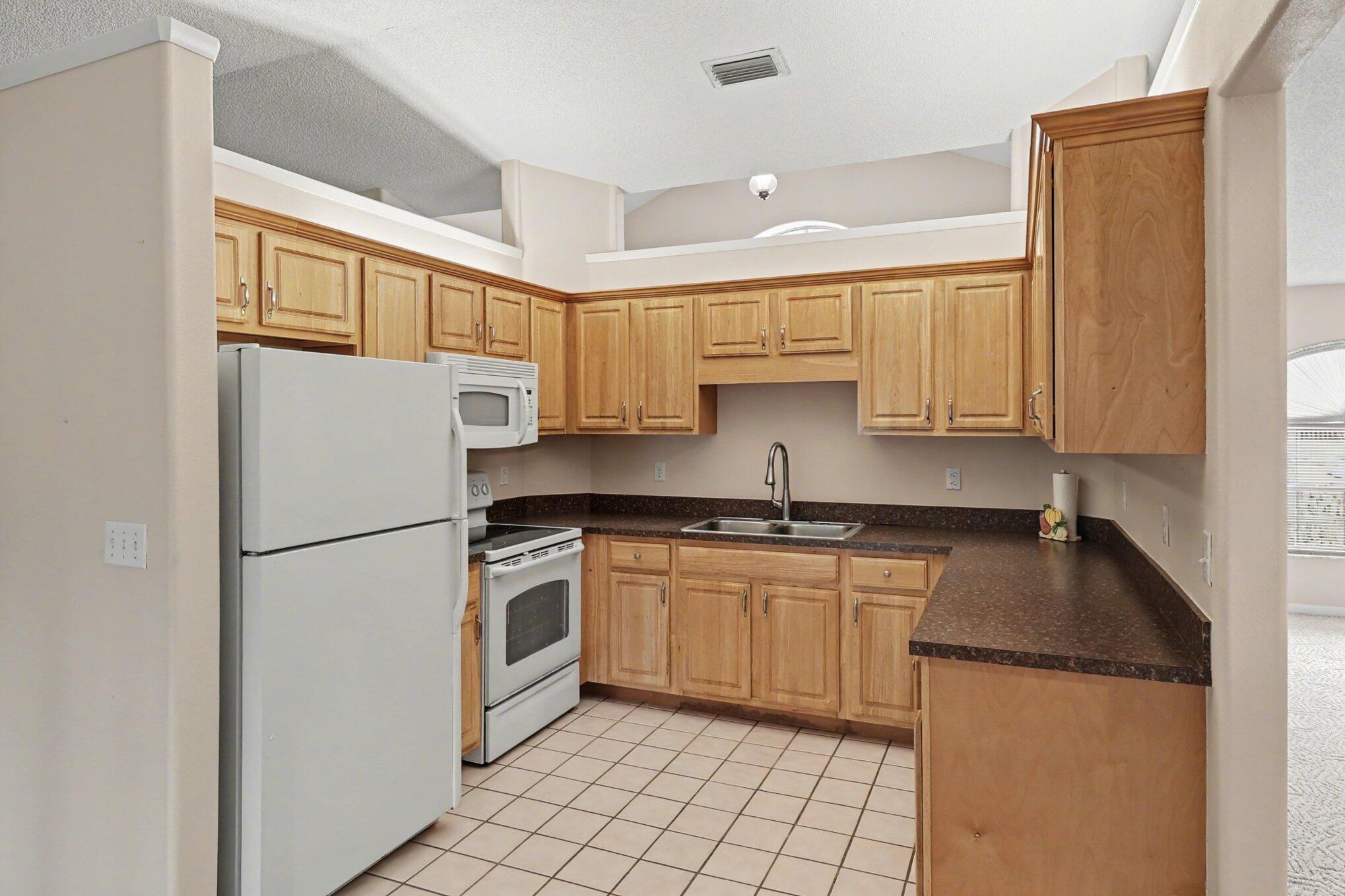 875 Gabriel Avenue Ne Property Photo 6