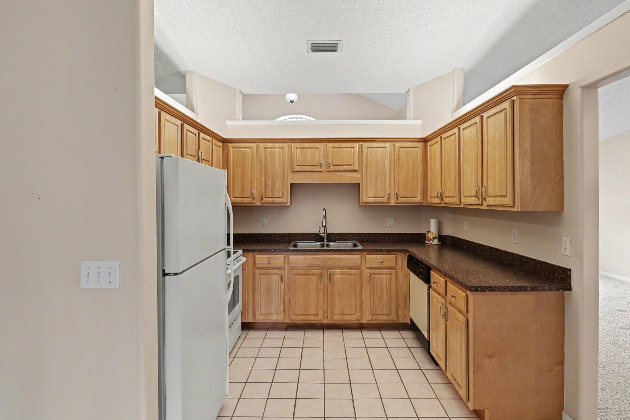 875 Gabriel Avenue Ne Property Photo 8