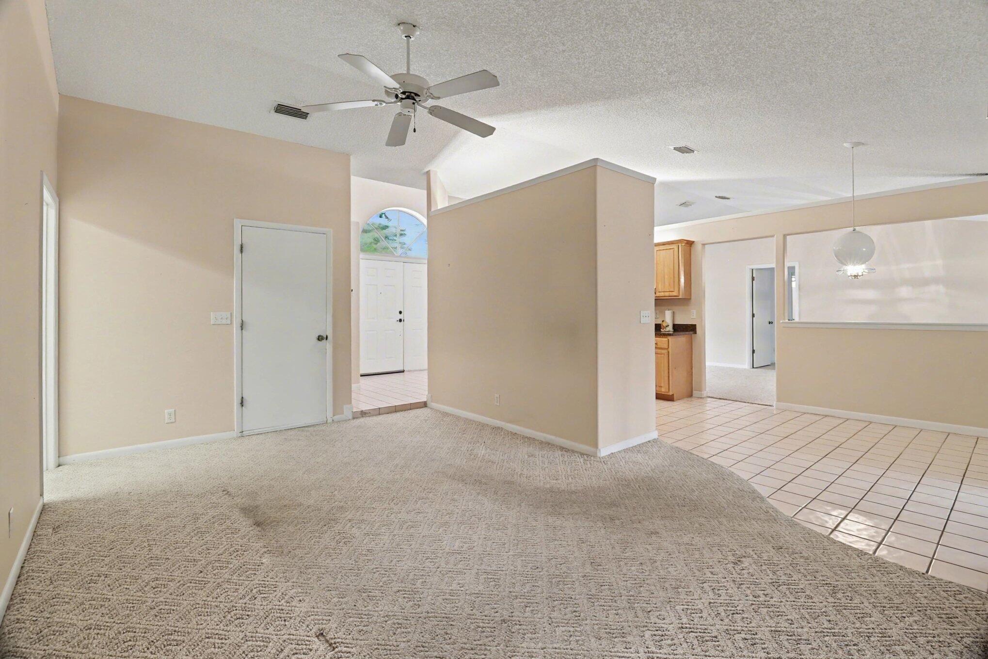 875 Gabriel Avenue Ne Property Photo 10