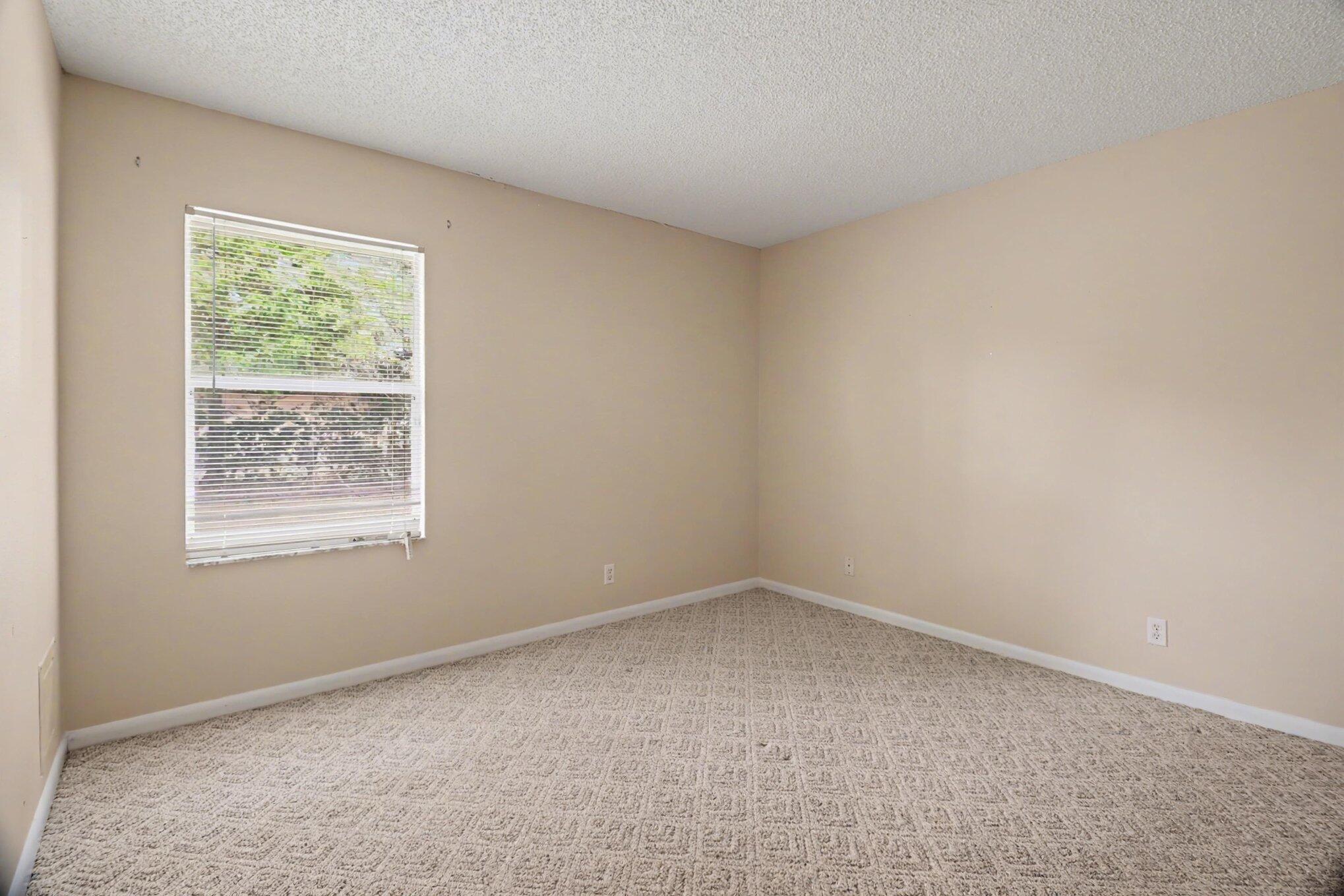 875 Gabriel Avenue Ne Property Photo 16