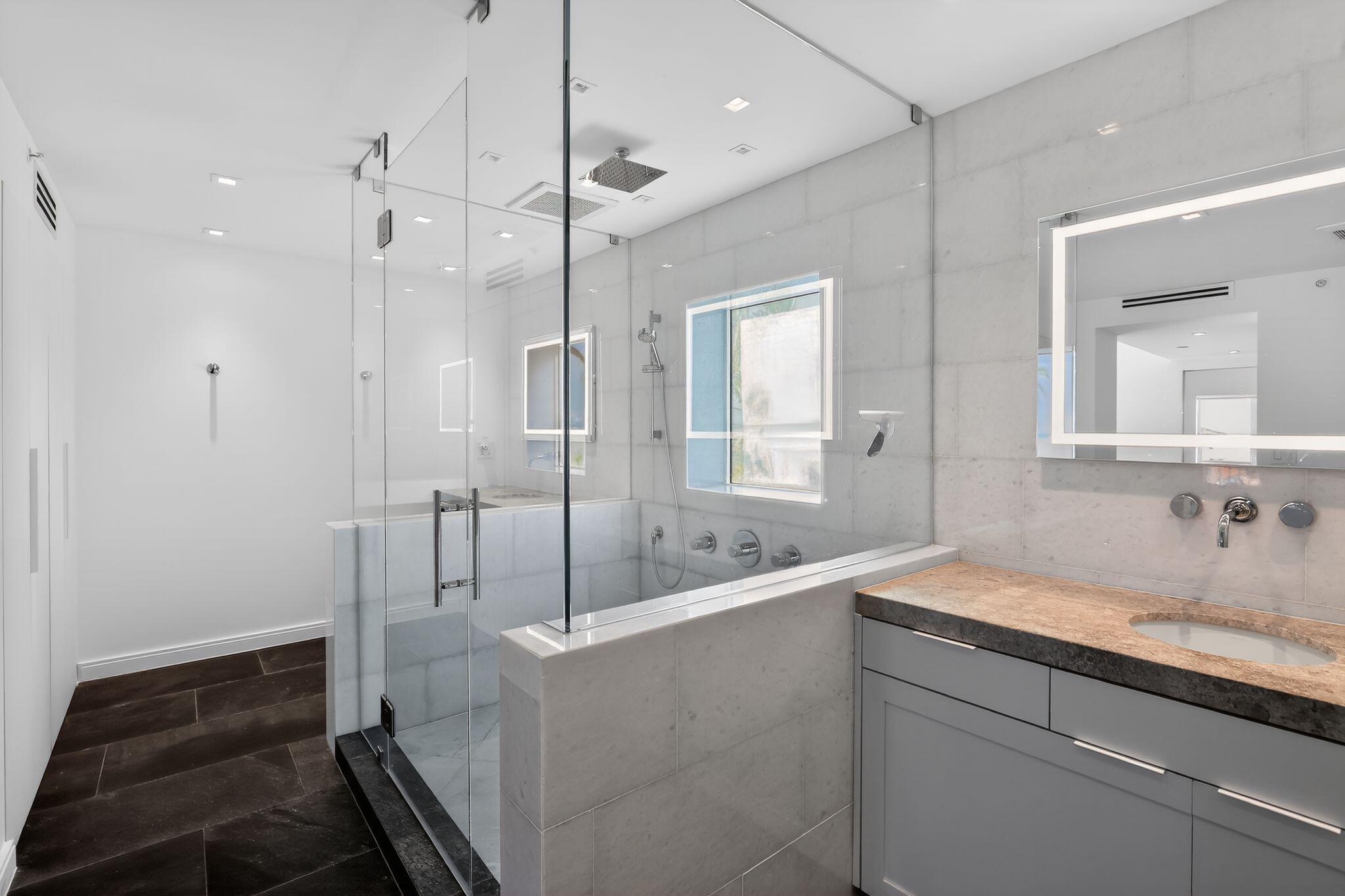 120 Jefferson Avenue Property Photo 20