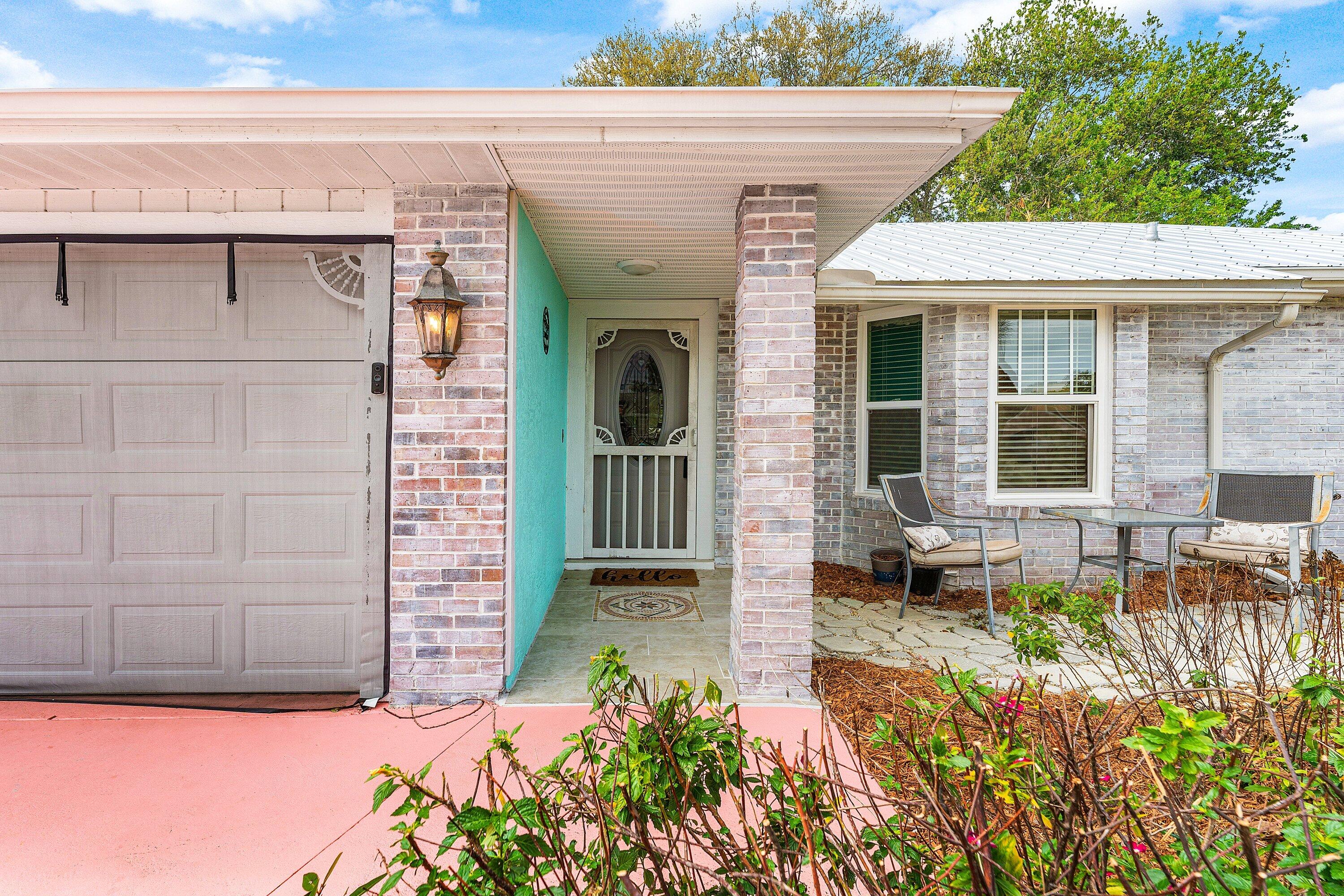 2114 Se Midtown Road Property Photo 5
