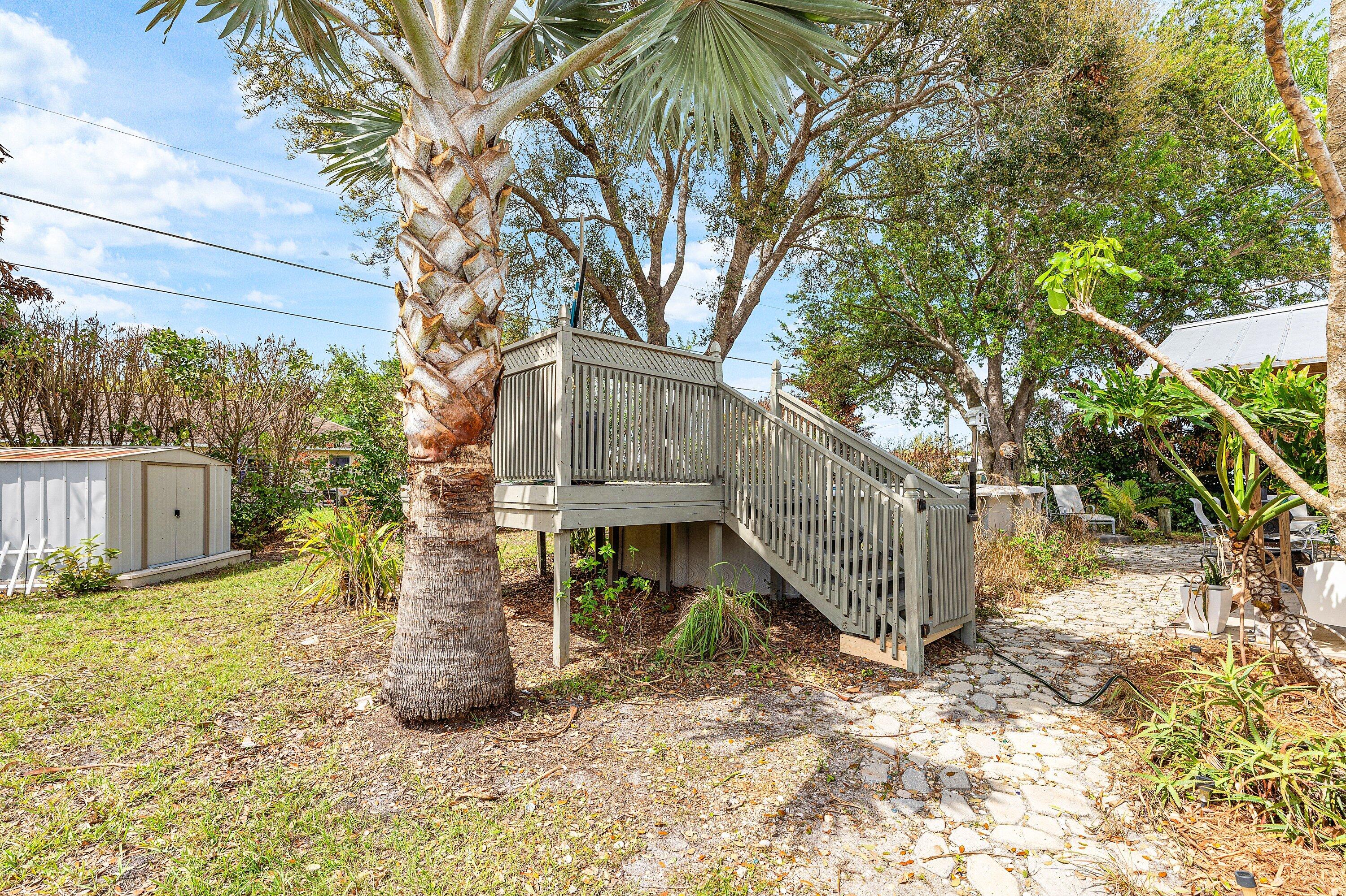 2114 Se Midtown Road Property Photo 23