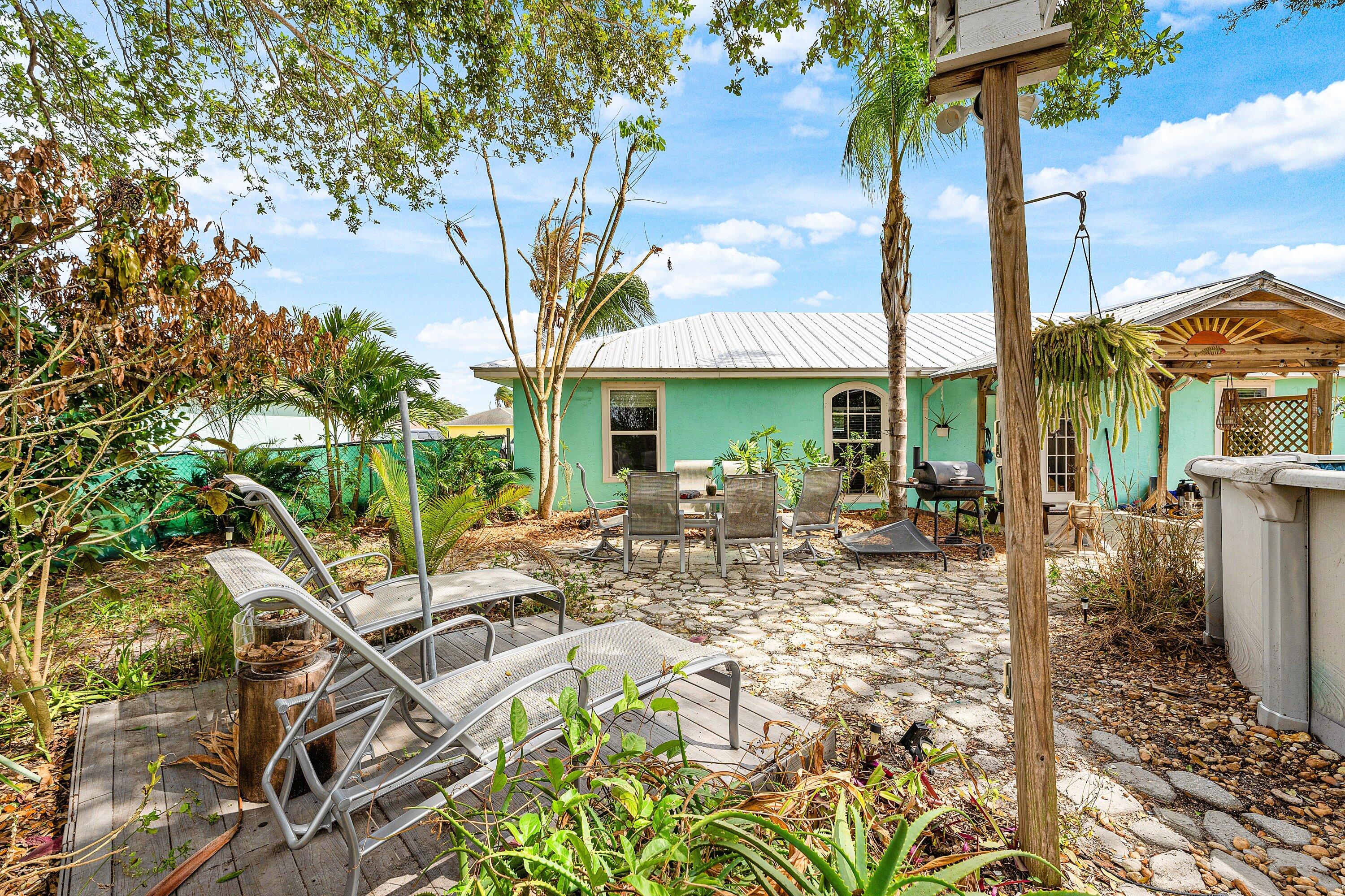 2114 Se Midtown Road Property Photo 26