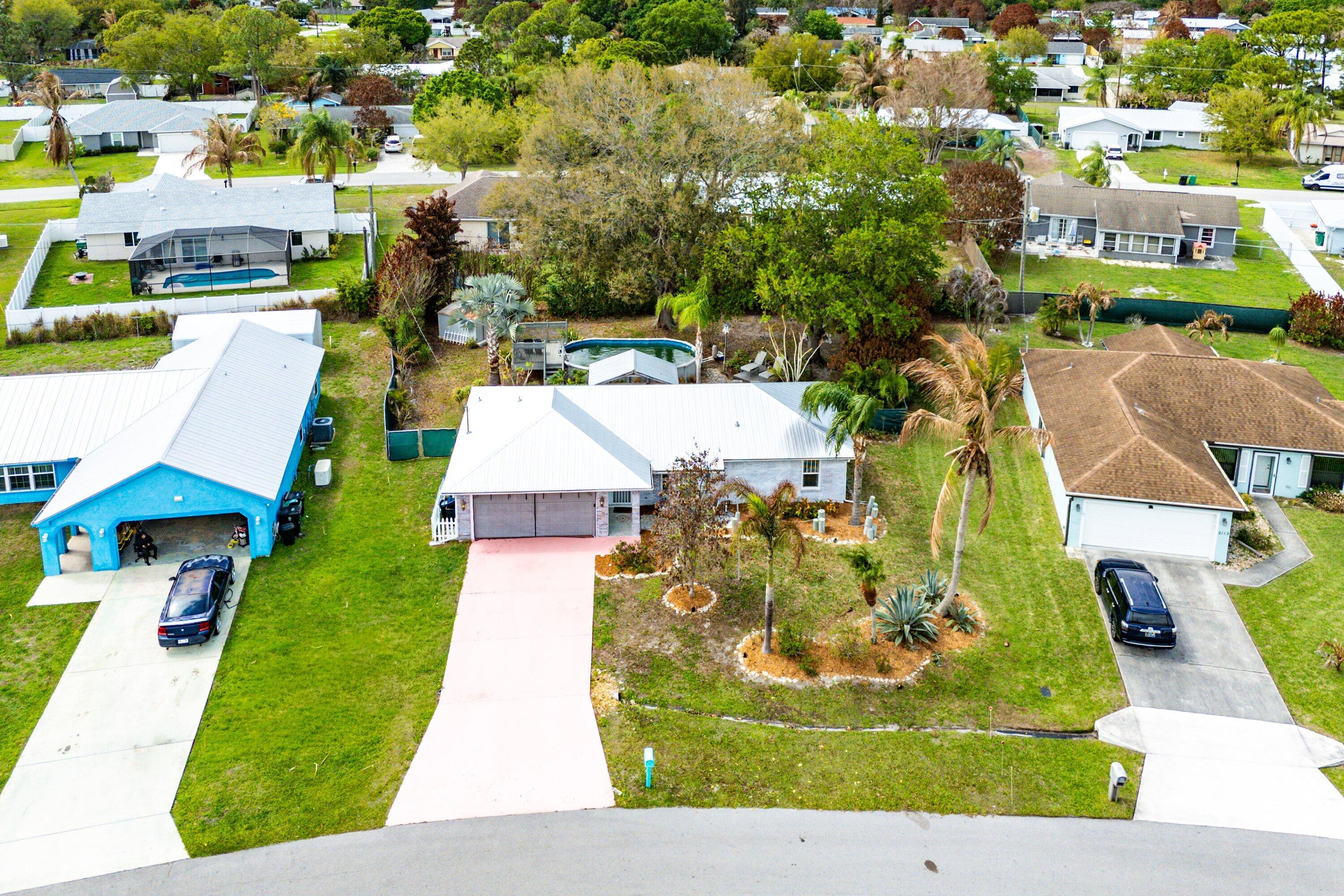 2114 Se Midtown Road Property Photo 29