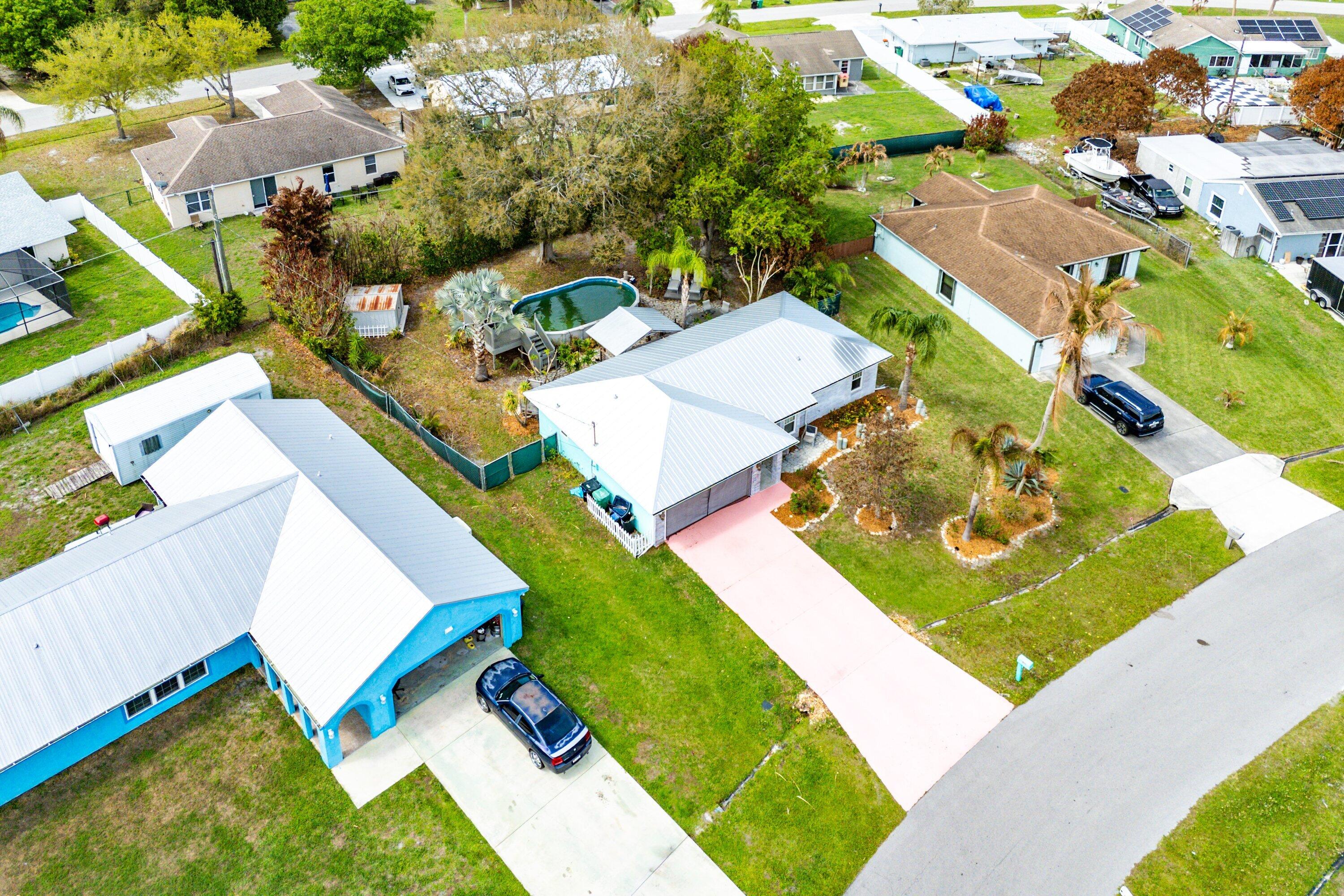 2114 Se Midtown Road Property Photo 35