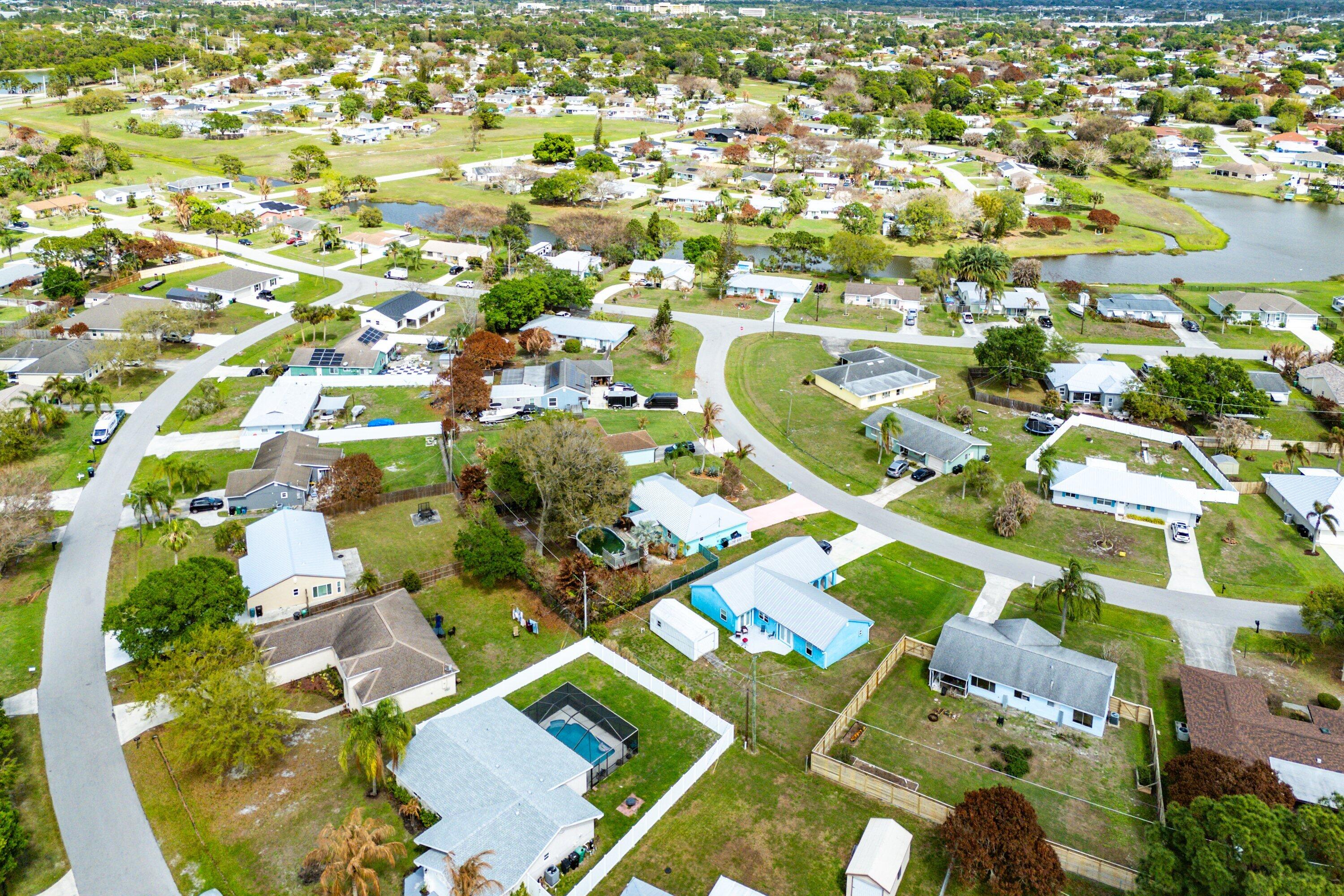 2114 Se Midtown Road Property Photo 39