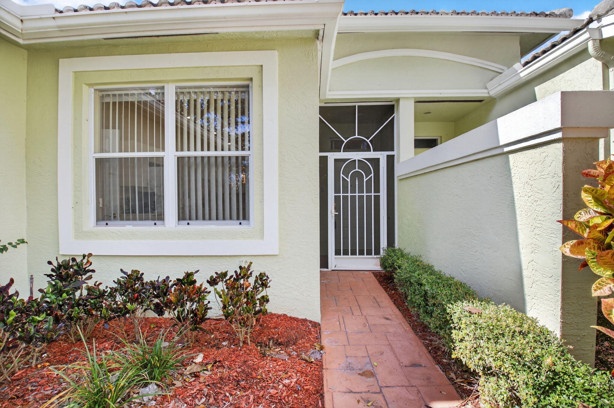 10612 Royal Caribbean Circle Property Photo 5