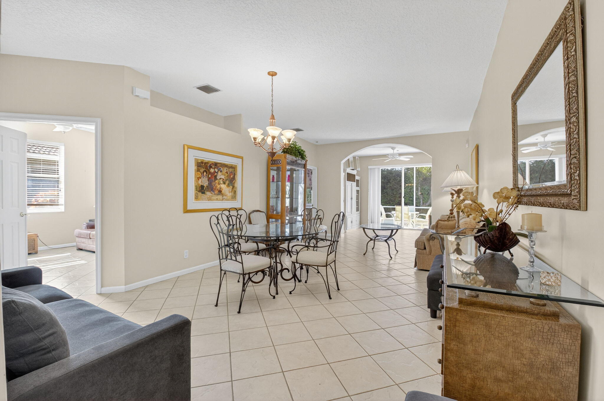 10612 Royal Caribbean Circle Property Photo 8