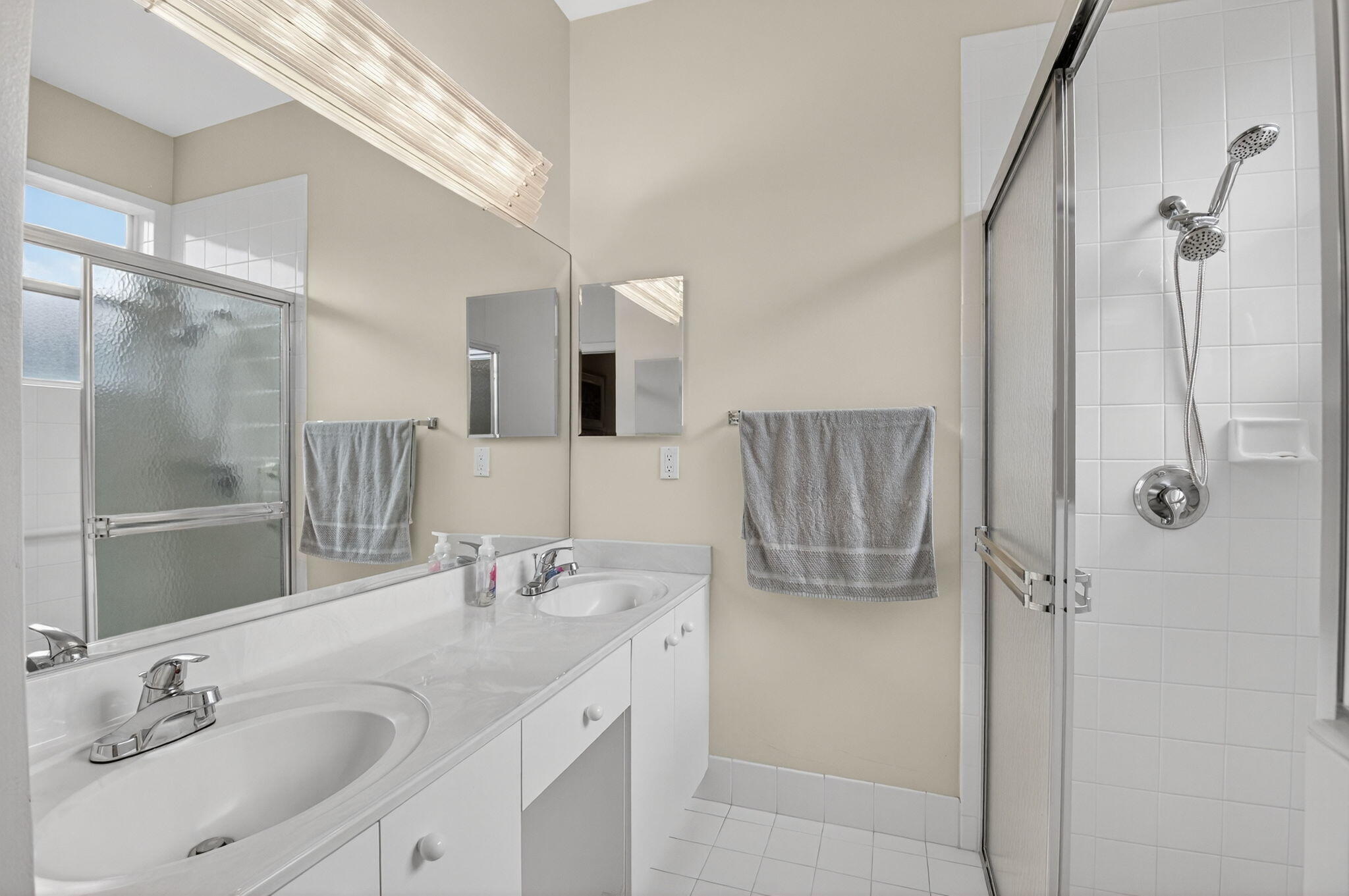 10612 Royal Caribbean Circle Property Photo 26