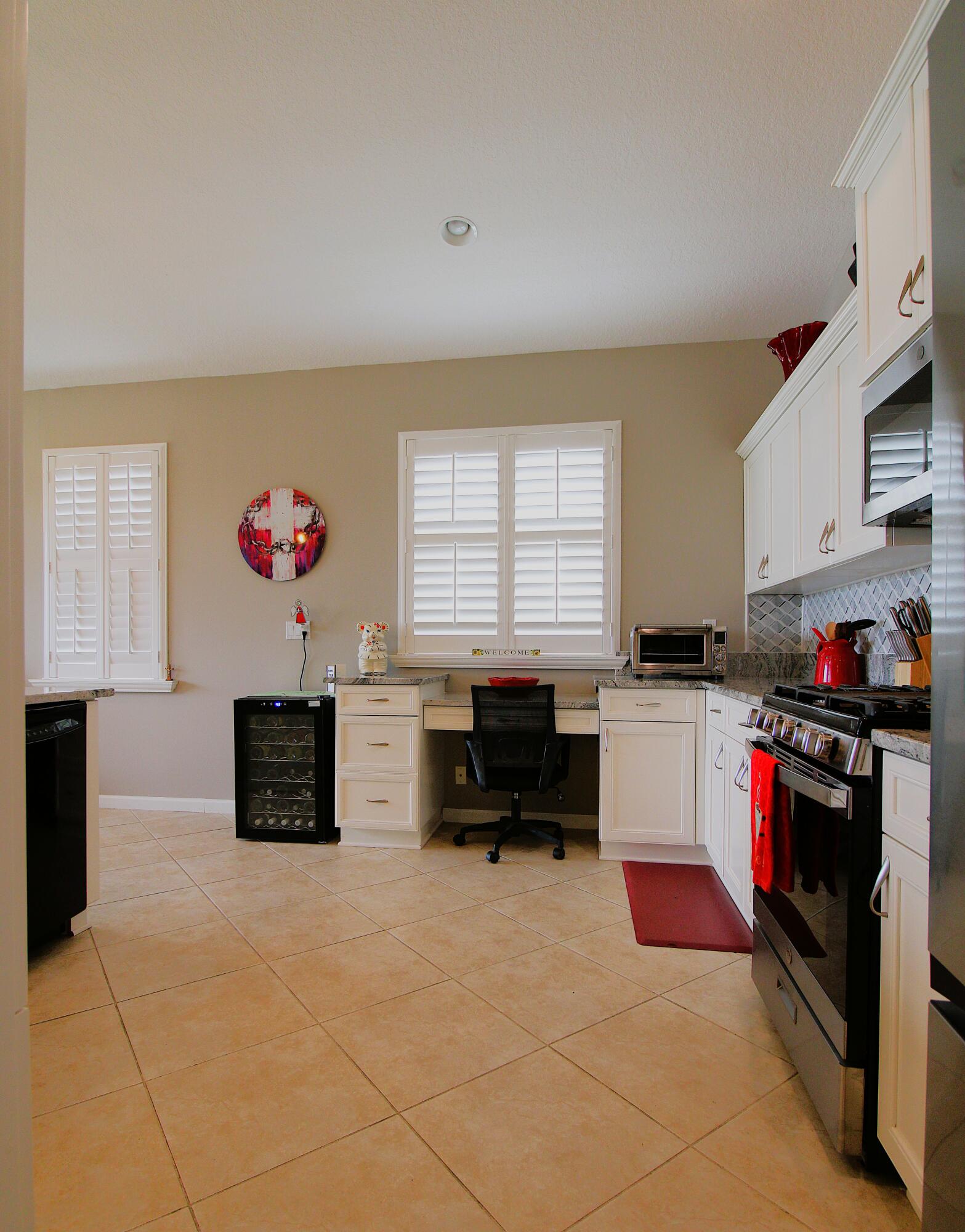362 Nw Sunview Way Property Photo 17