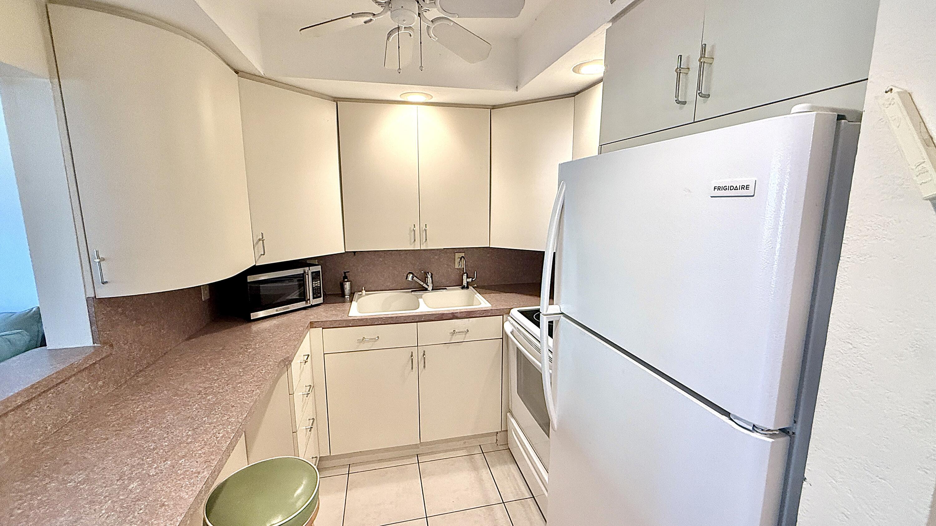 2009 Berkshire A Property Photo 4