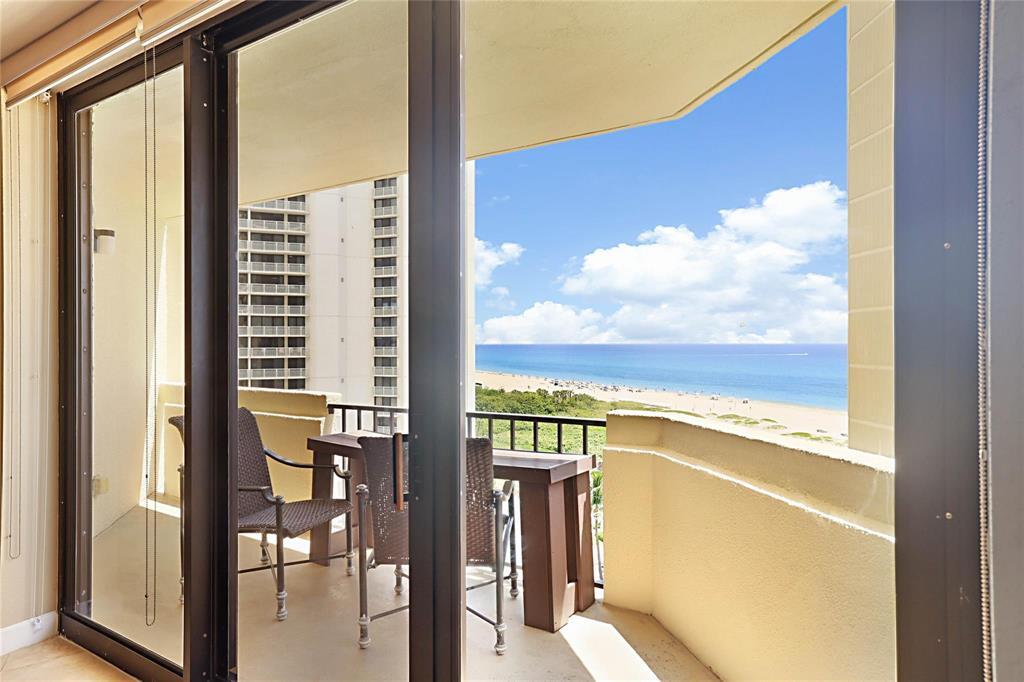 2800 N Ocean Drive B-9d Property Photo 6