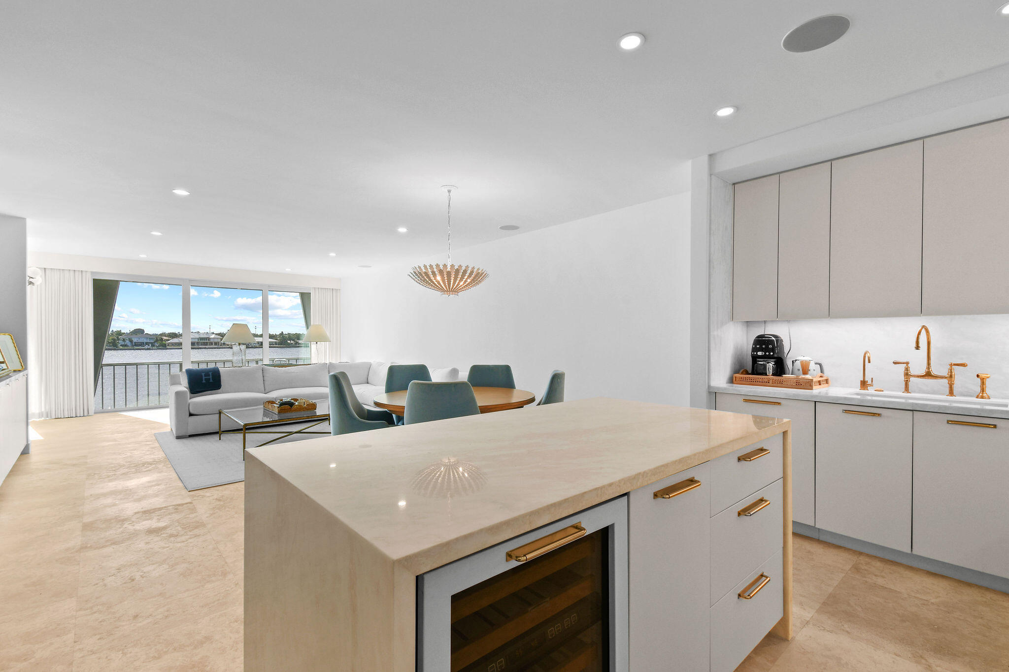 2180 Ibis Isle Road 12 Property Photo 1