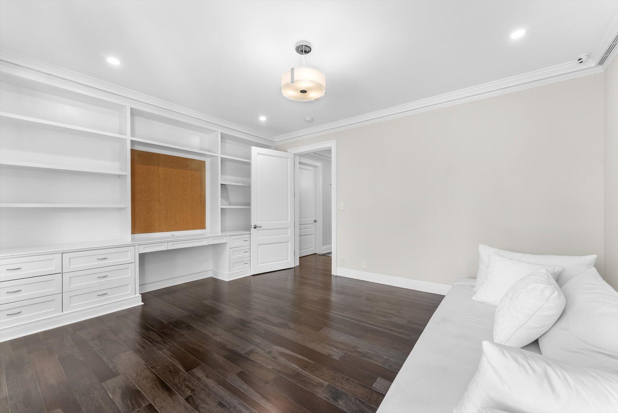 17552 Fieldbrook Circle E Property Photo 58