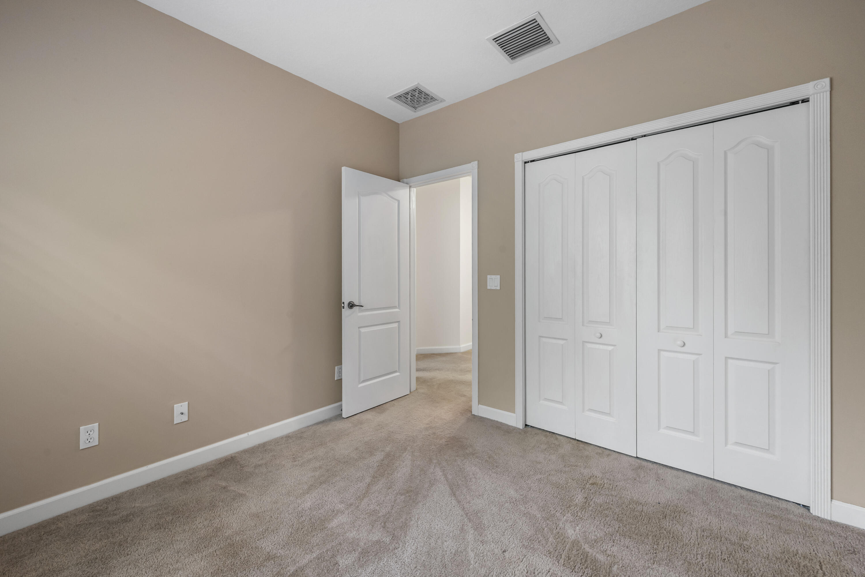 2545 Creekside Drive Property Photo 18