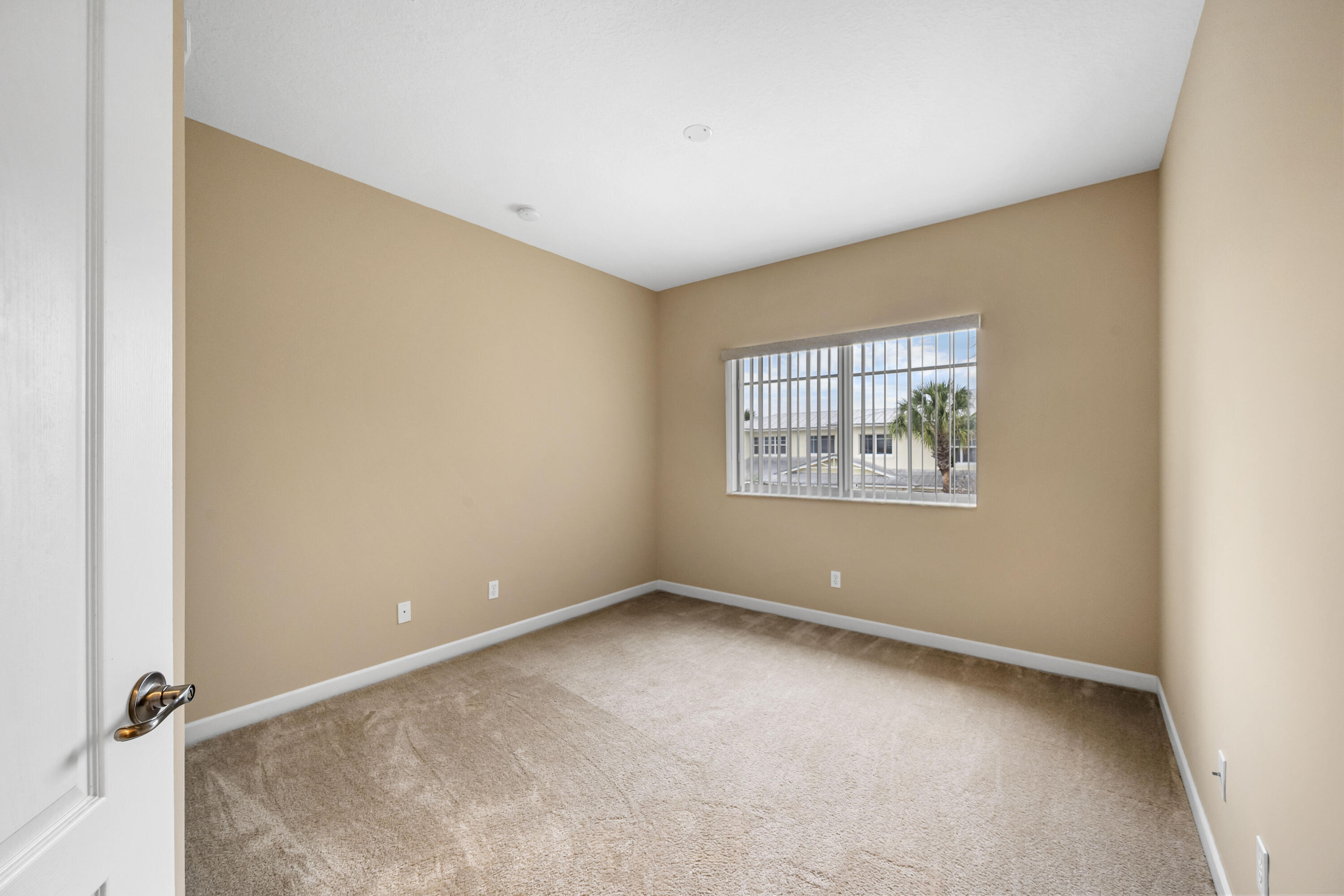 2545 Creekside Drive Property Photo 25