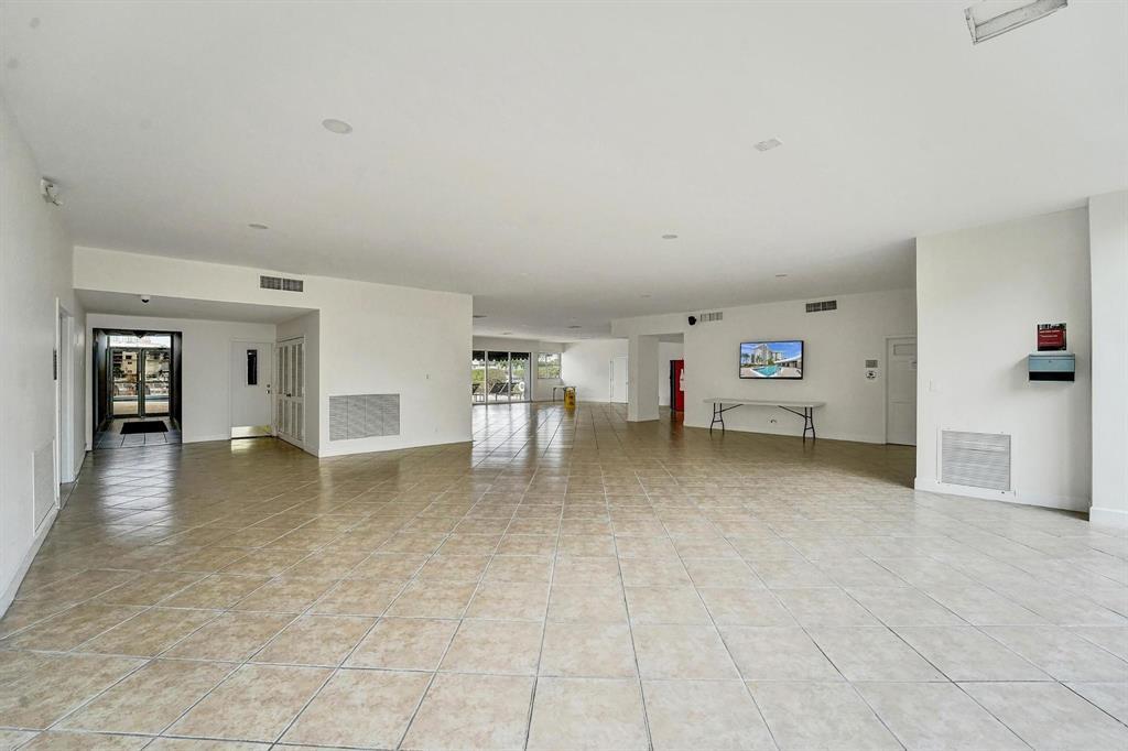 100 Golden Isles Drive 815 Property Photo 33