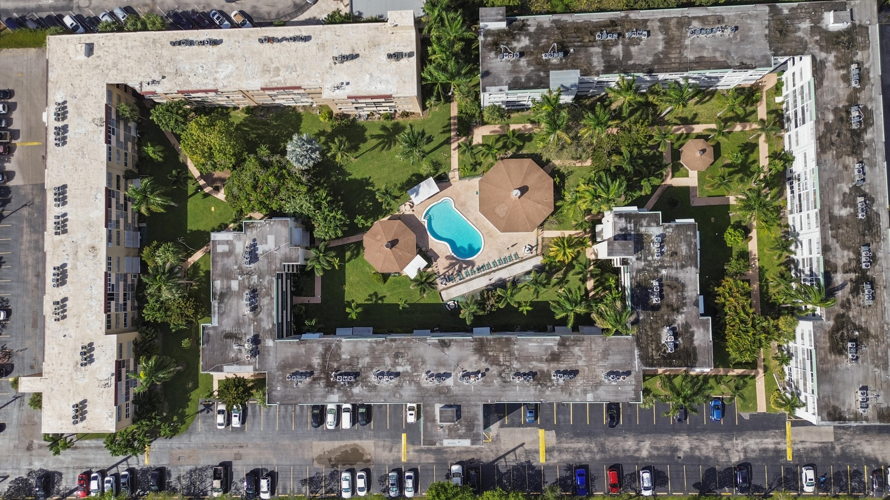 1333 E Hallandale Beach Boulevard 409 Property Photo 4