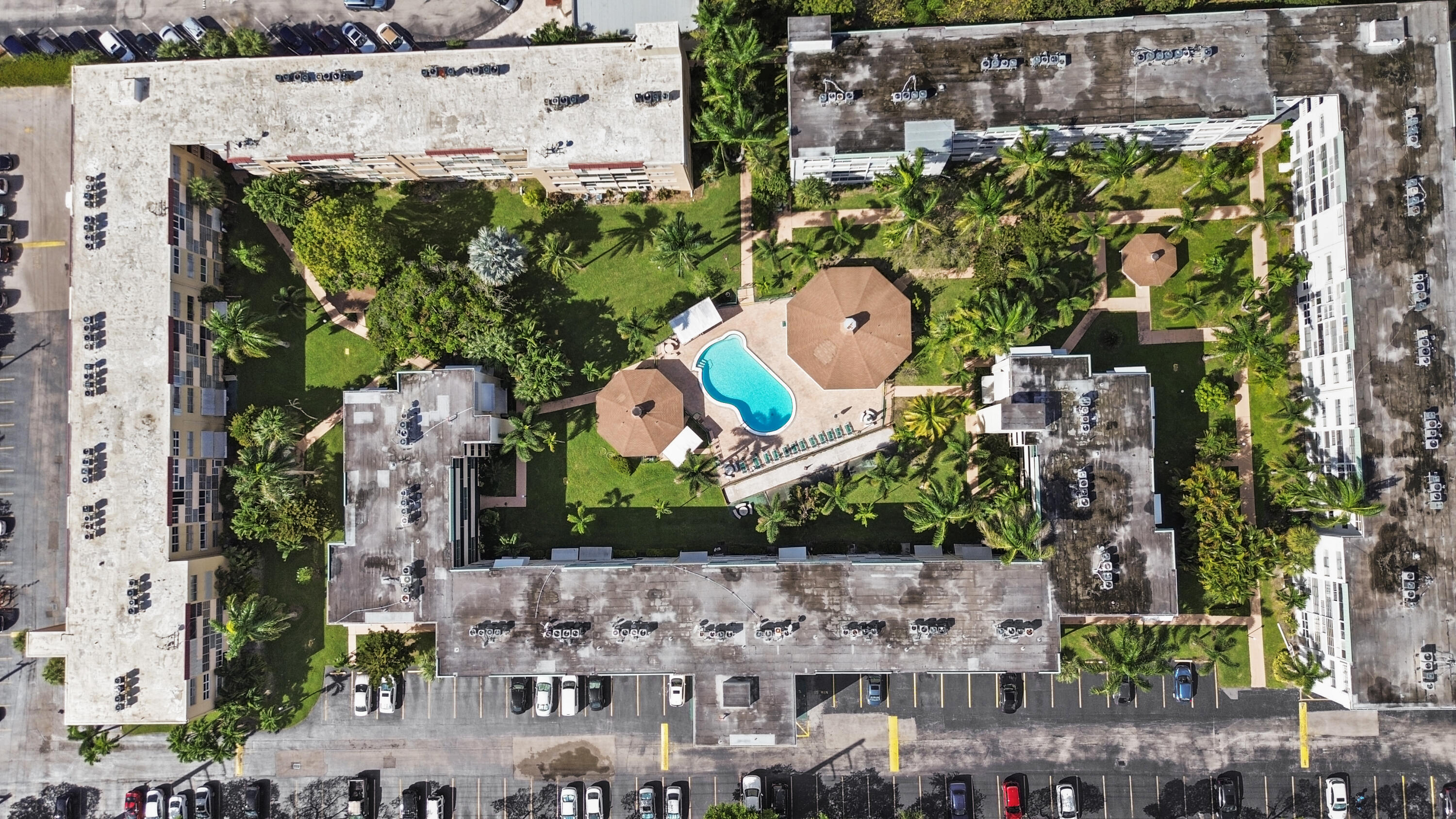1333 E Hallandale Beach Boulevard 409 Property Photo 5