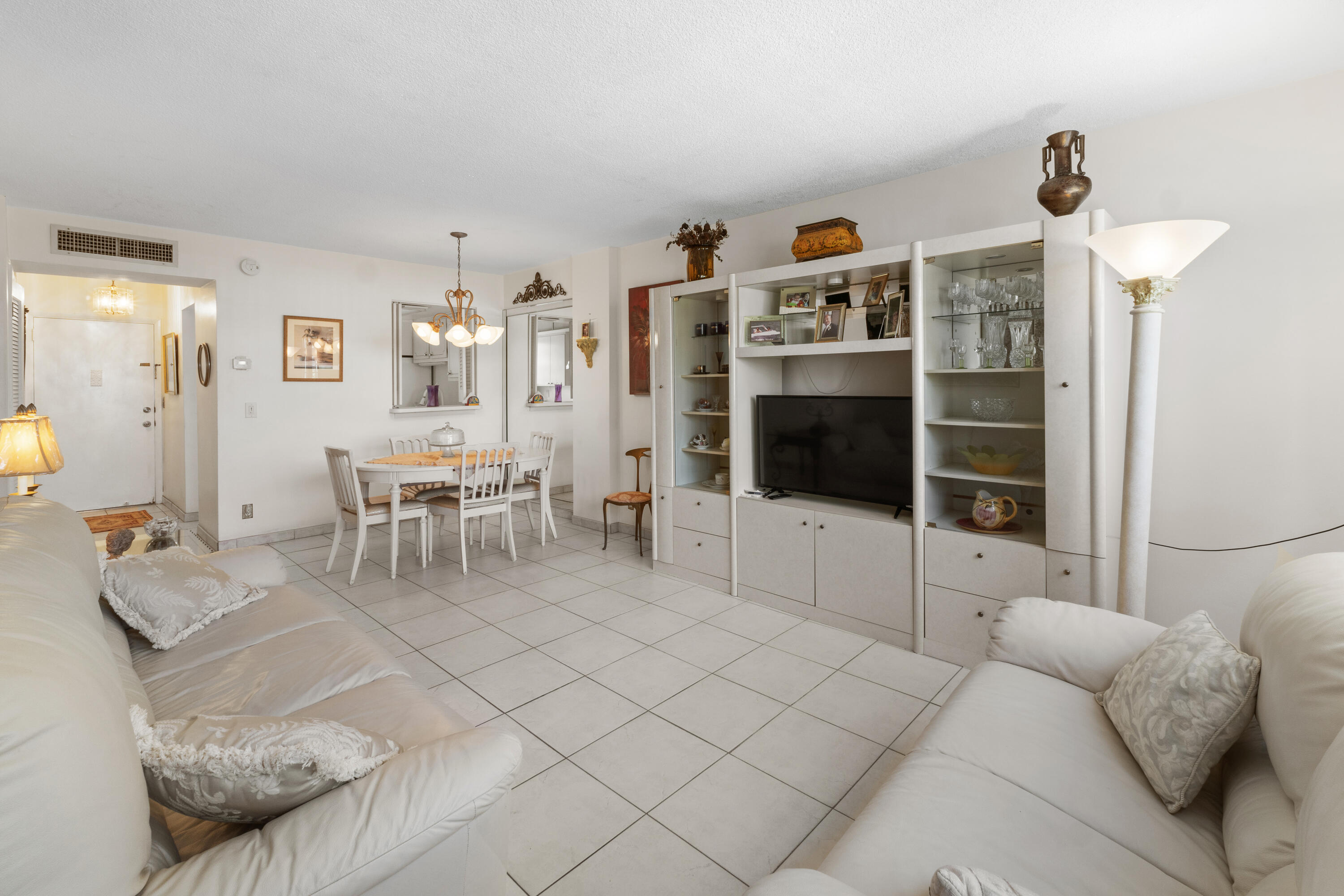 1333 E Hallandale Beach Boulevard 409 Property Photo 13
