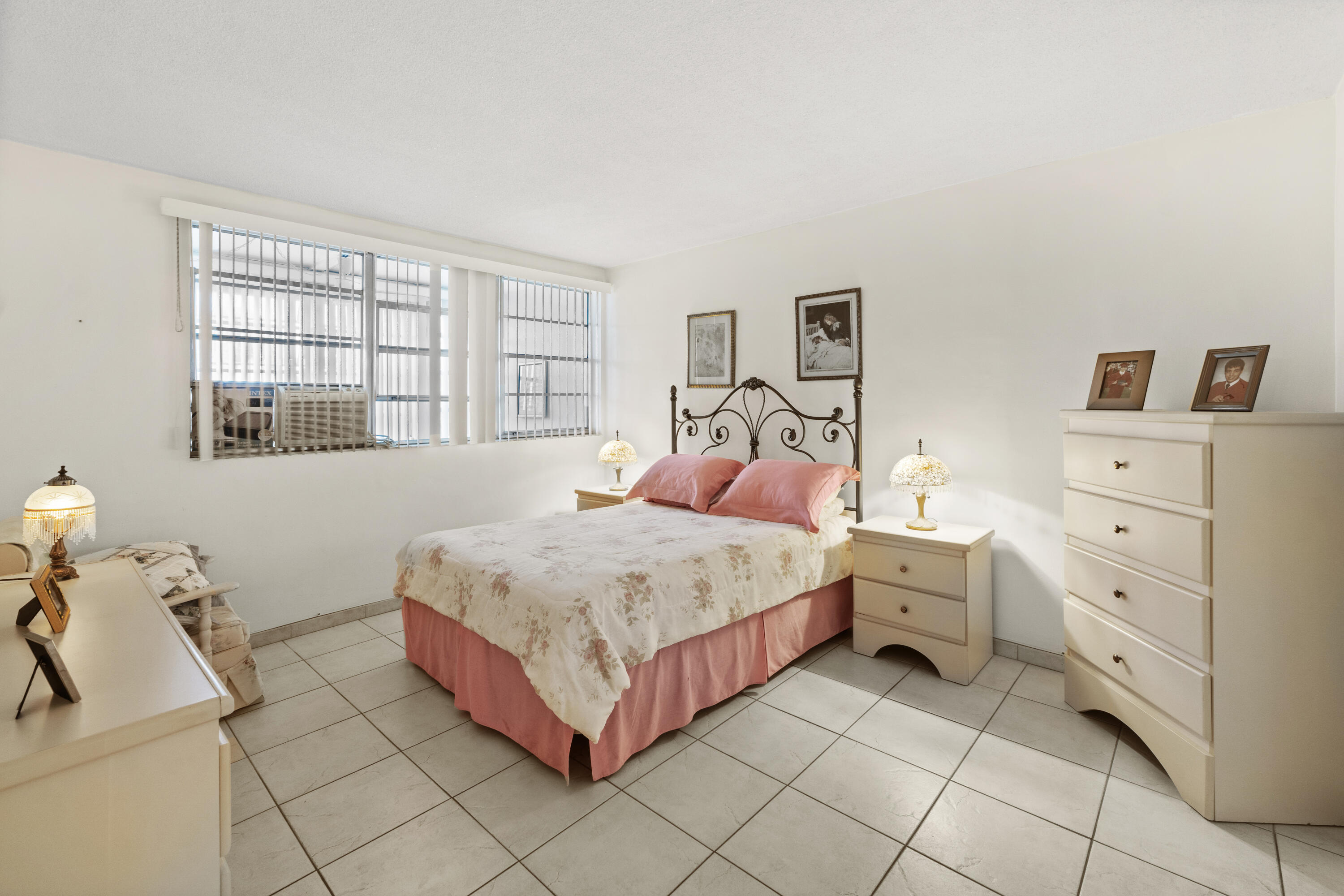 1333 E Hallandale Beach Boulevard 409 Property Photo 16