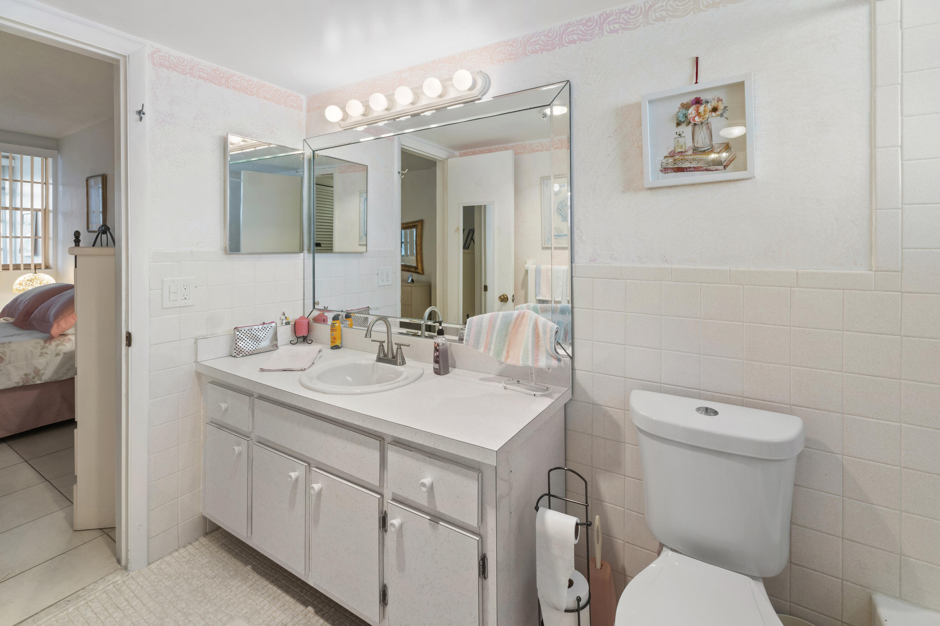 1333 E Hallandale Beach Boulevard 409 Property Photo 21