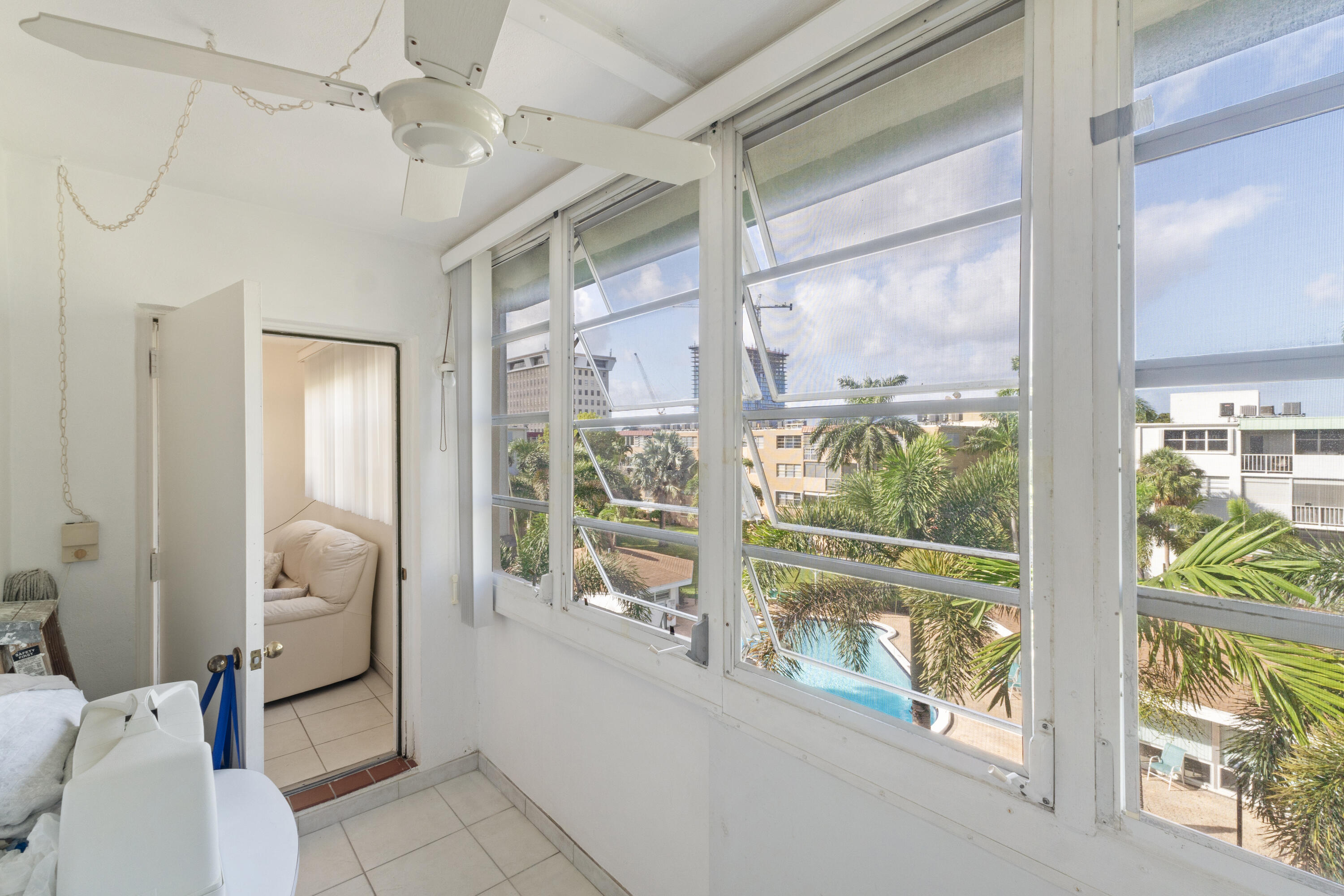 1333 E Hallandale Beach Boulevard 409 Property Photo 36