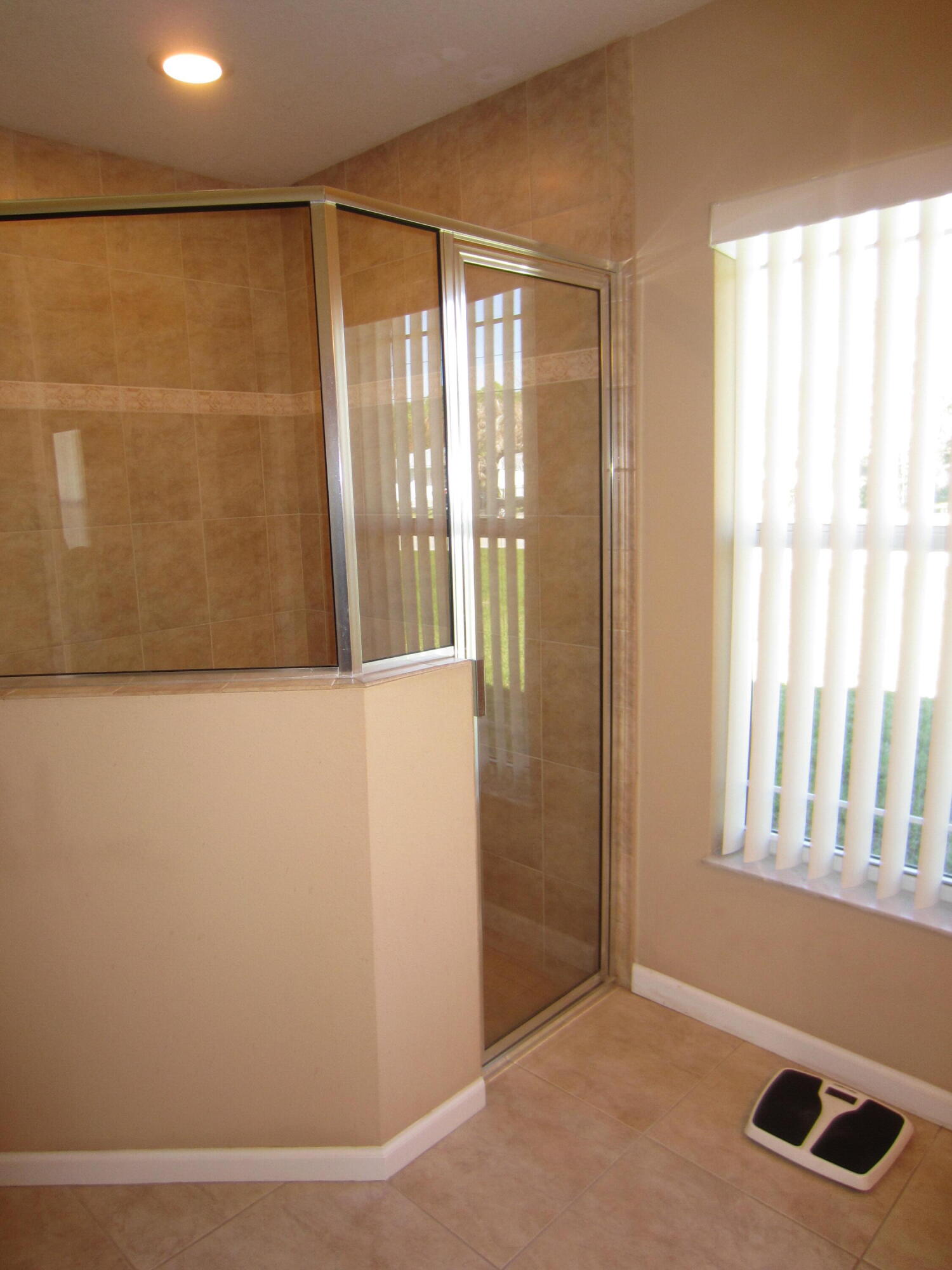 4702 Seagrape Drive Property Photo 15