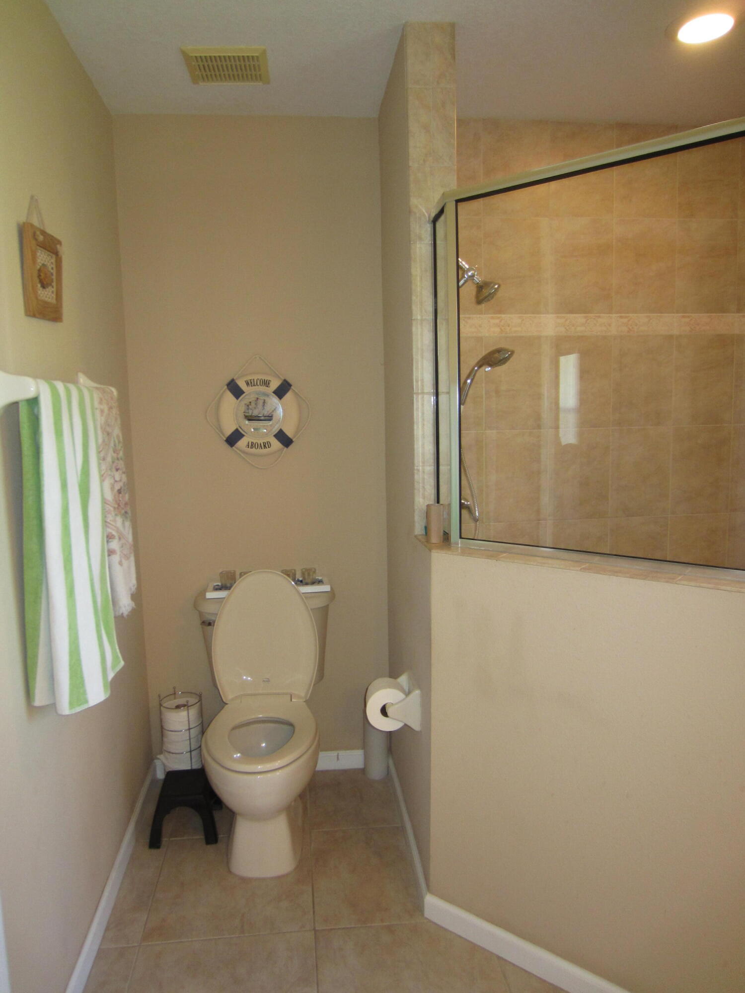 4702 Seagrape Drive Property Photo 16