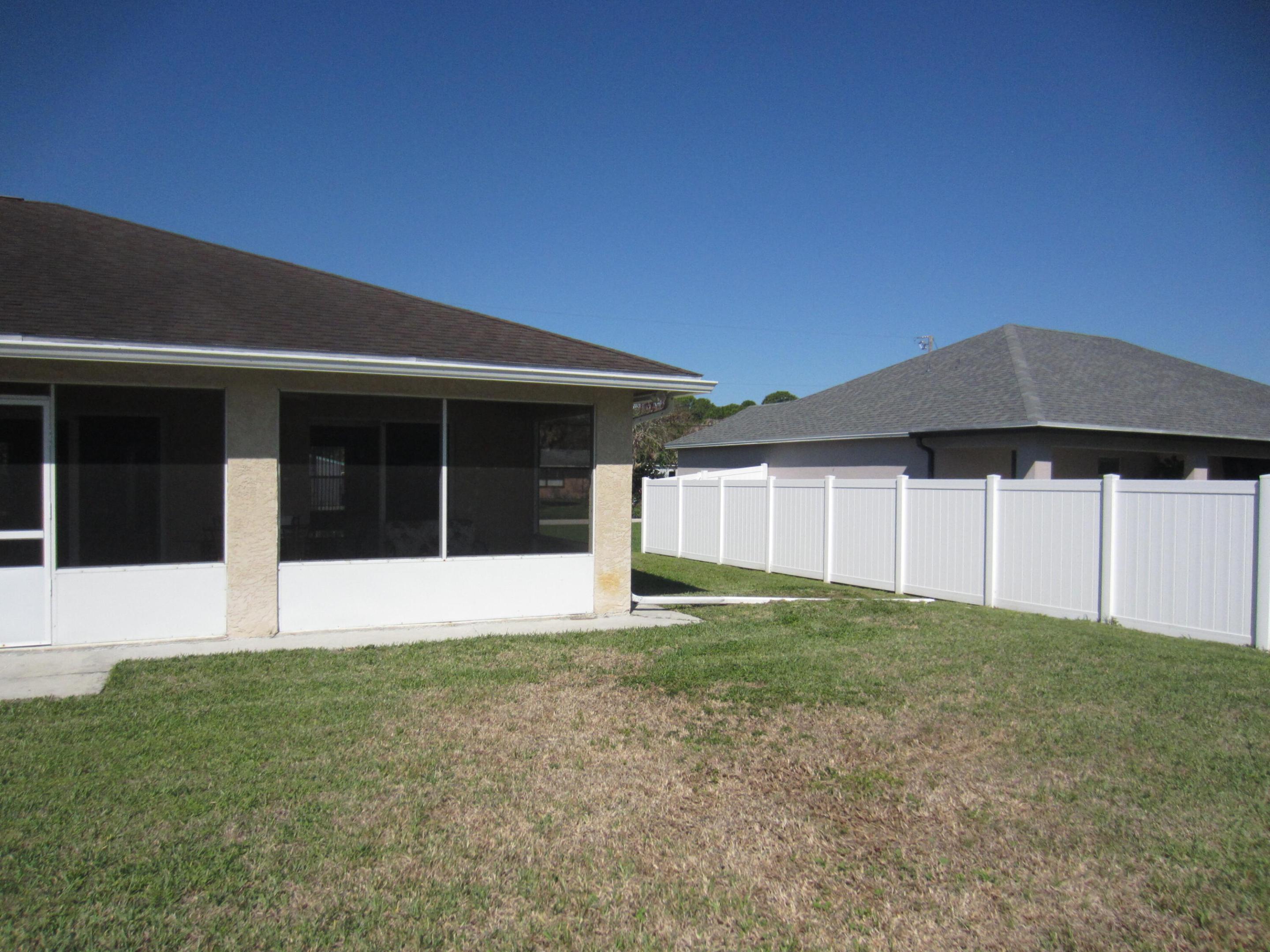 4702 Seagrape Drive Property Photo 22